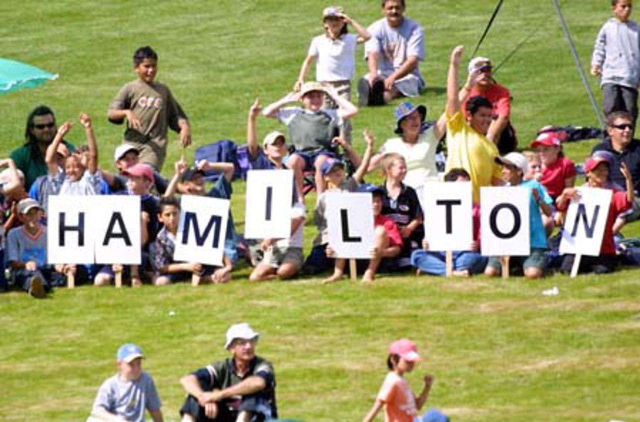 A group of schoolchildren show their support while watching the first day's play. 3rd Test: New Zealand v Pakistan at WestpacTrust Park, Hamilton, 27-31 March 2001 (Day 1).