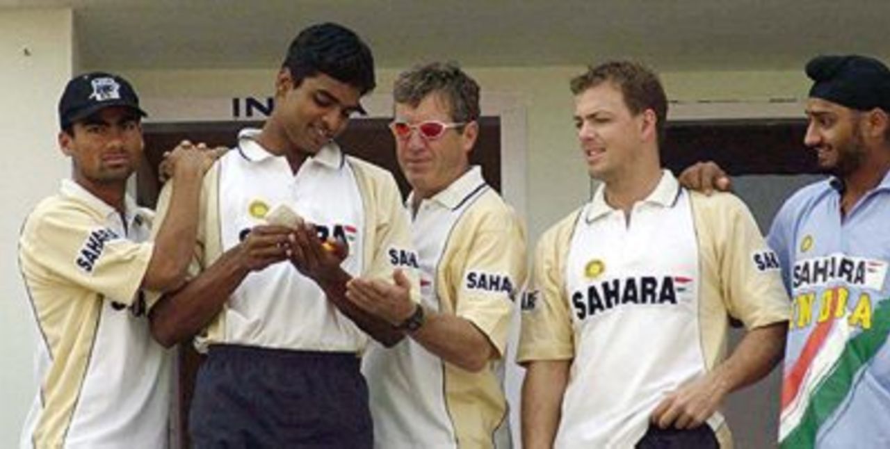 India and Zimbabwe, practice at Nehru Stadium, Guhawati, 18 March 2002