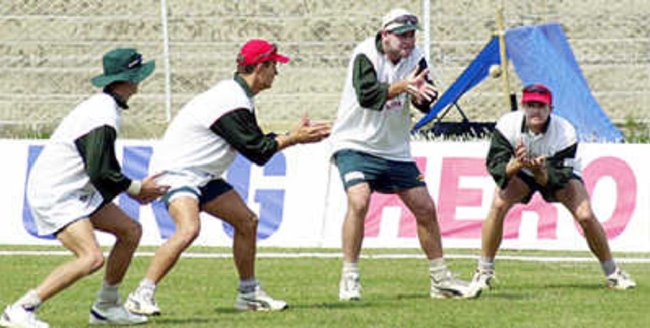 India and Zimbabwe, practice at Nehru Stadium, Guhawati, 18 March 2002