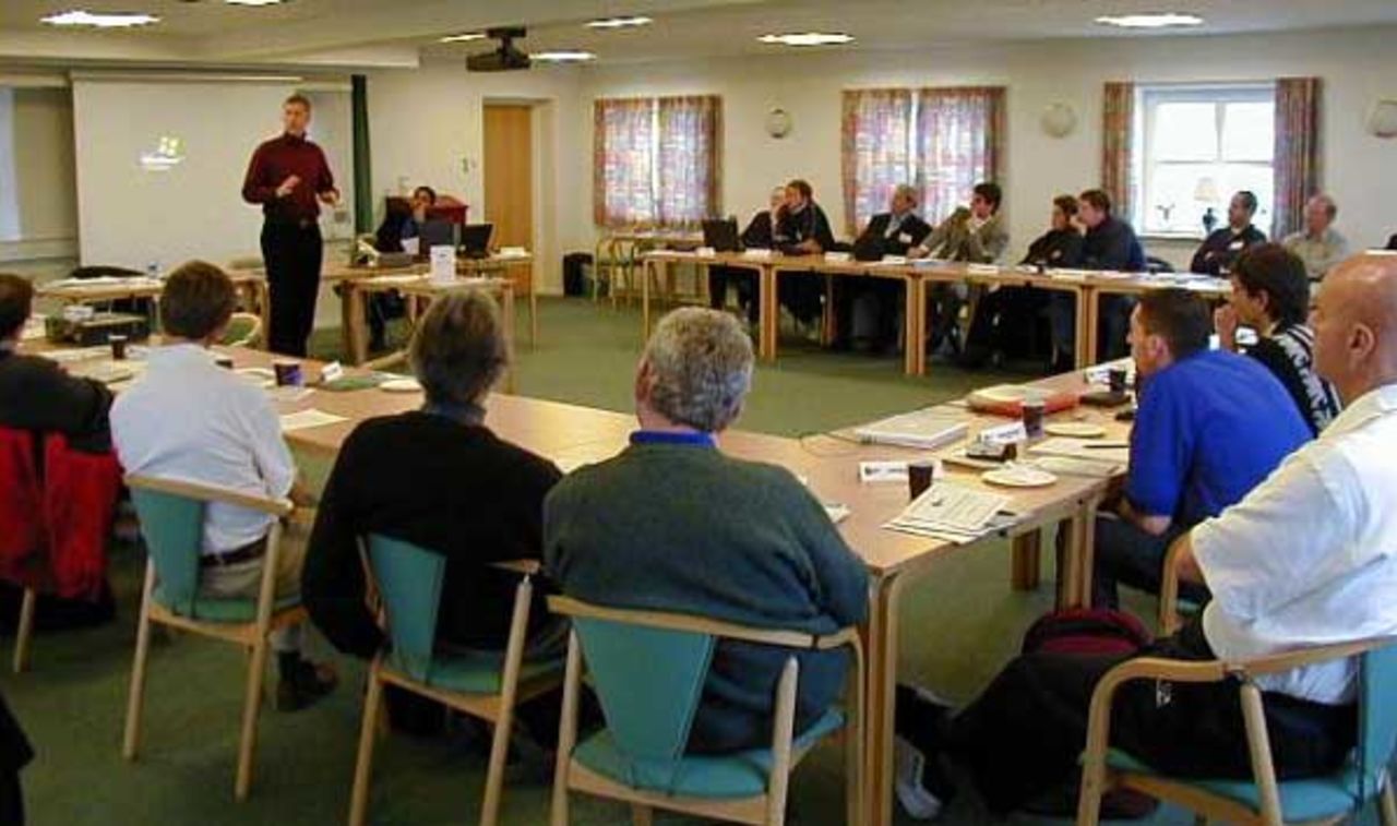 Roger Knight presenting to the Forum