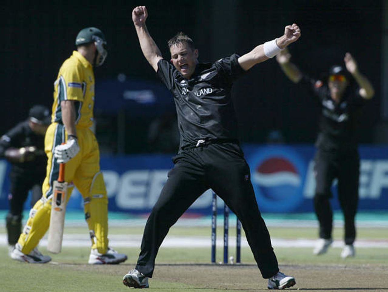 World Cup 2003 - Australia v New Zealand at Port Elizabeth, 11th March 2003