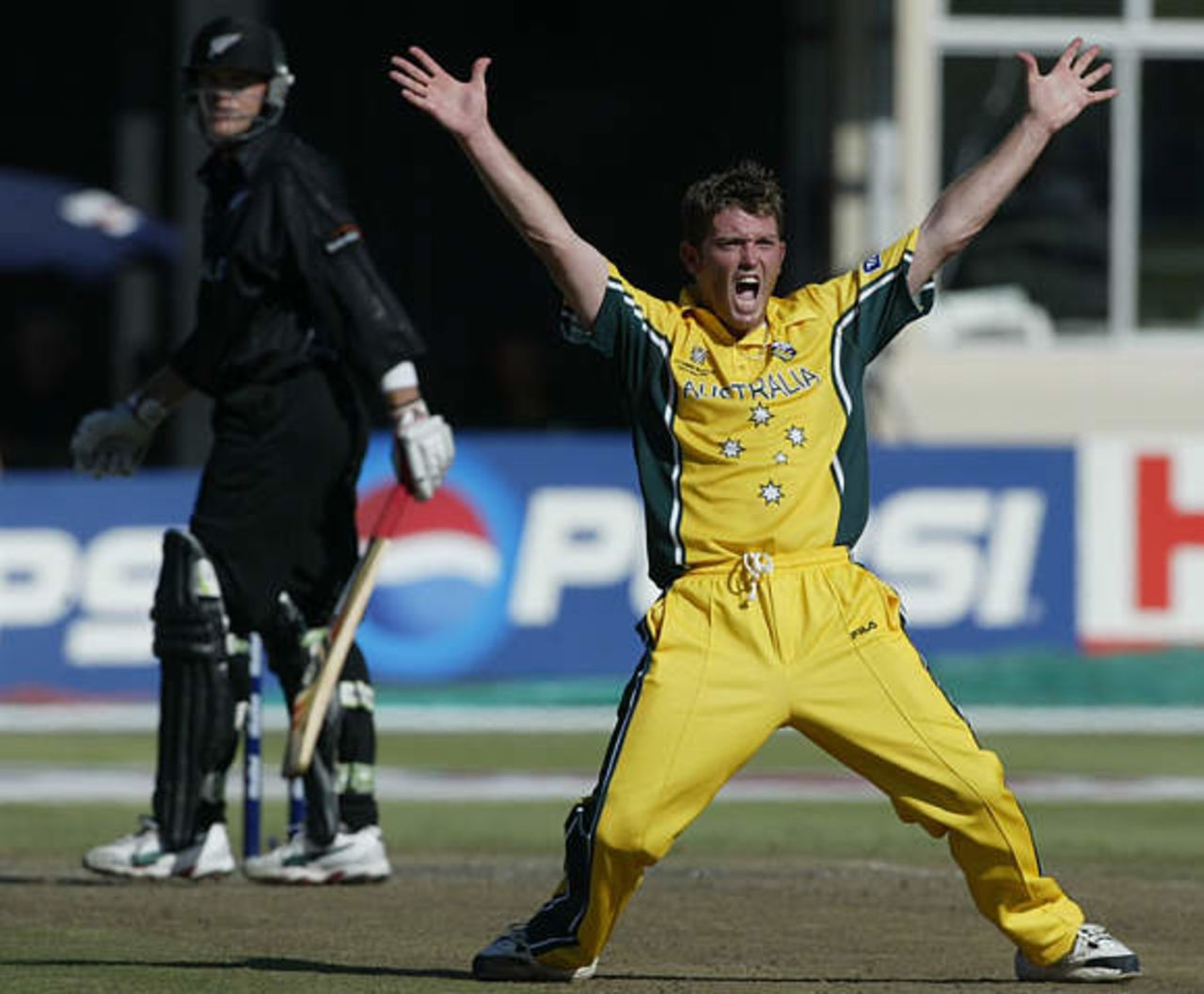 World Cup 2003 - Australia v New Zealand at Port Elizabeth, 11th March 2003