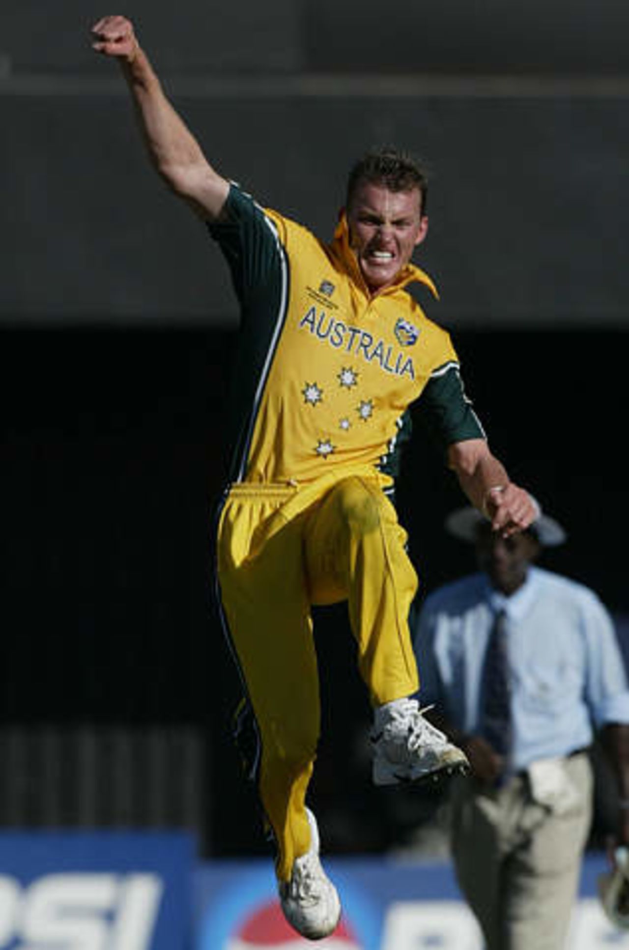 World Cup 2003 - Australia v New Zealand at Port Elizabeth, 11th March 2003