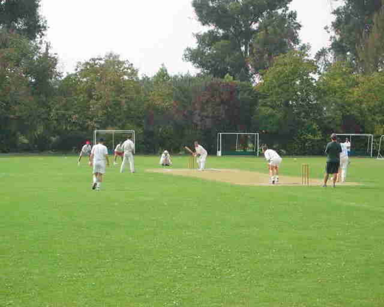 Dave Cockcroft (PWCC) bowling to Paul Wollocombe (Las Condes)