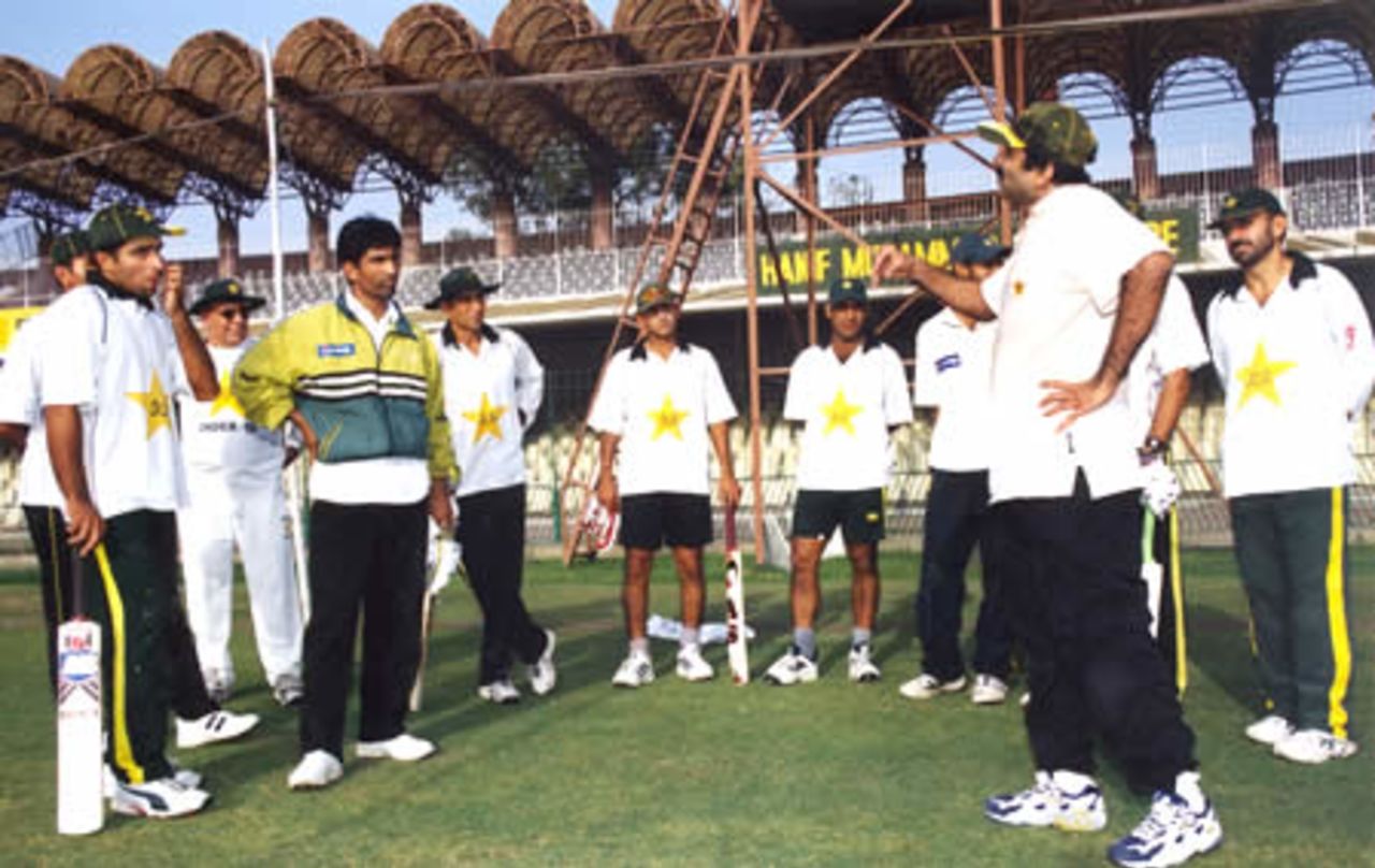 Javed Miandad during a coaching session with Pakistan team for Sharjah, Gaddafi Stadium, 26 March 2003