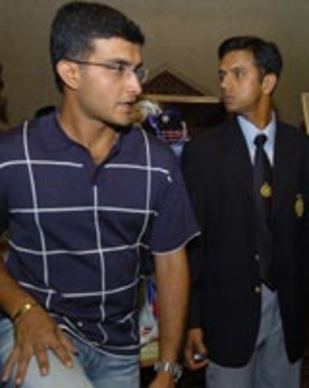 Sourav Ganguly and Rahul Dravid at a reception before the team's departure to Pakistan, March 10, 2004