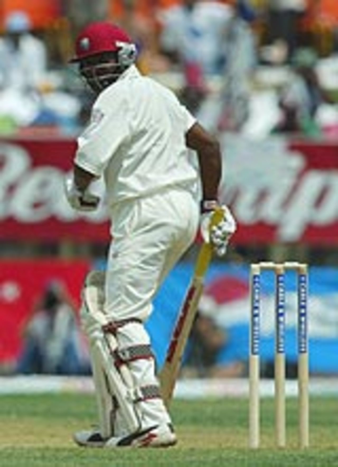 Simon Jones dismisses Brian Lara, West Indies v England, 1st Test, Jamaica, 1st Day, March 11, 2004