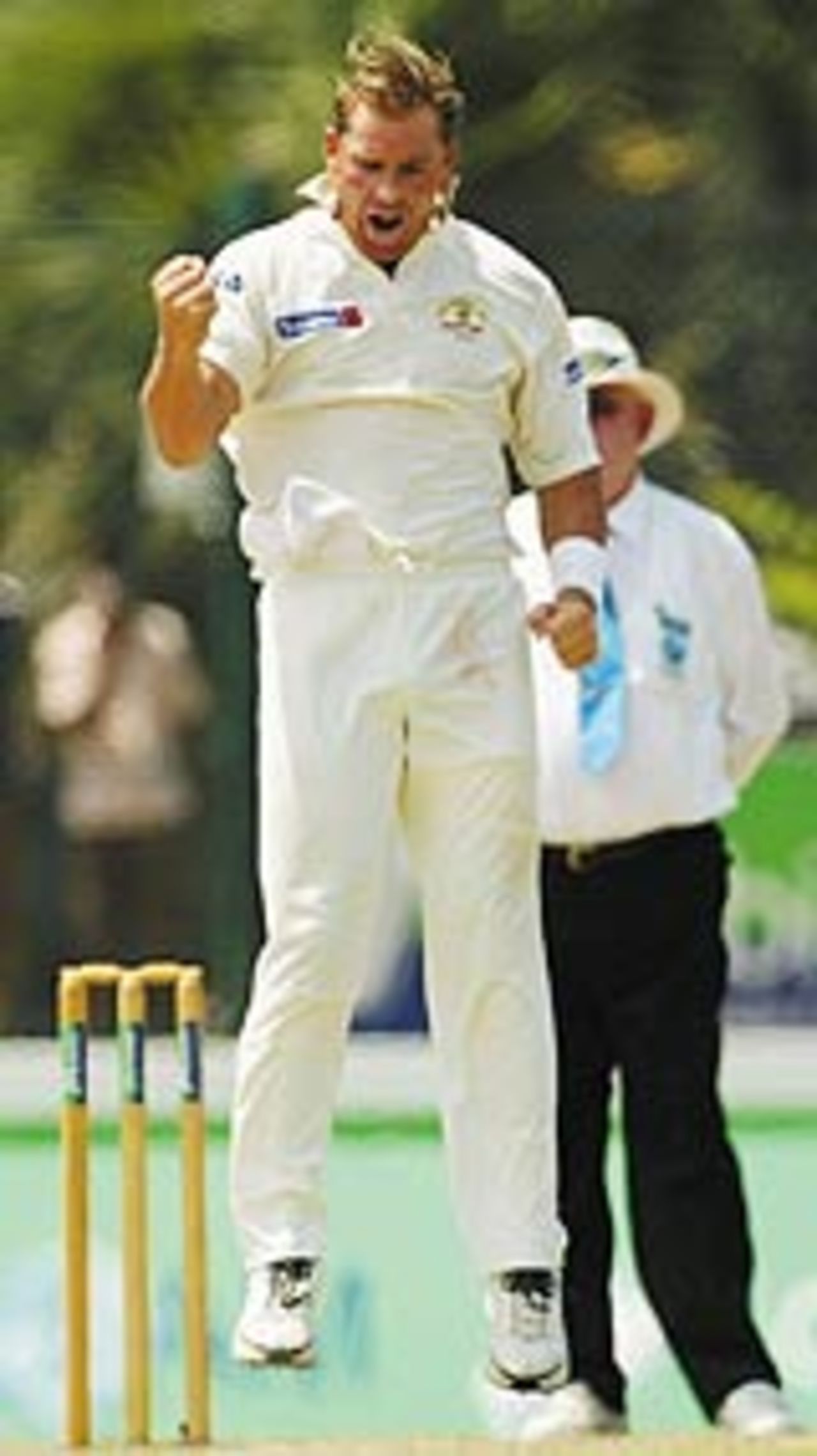 Shane Warne celebrates the wicket of Marvan Atapattu, Sri Lanka v Australia, 1st Test, Galle, 5th day, March 12, 2004