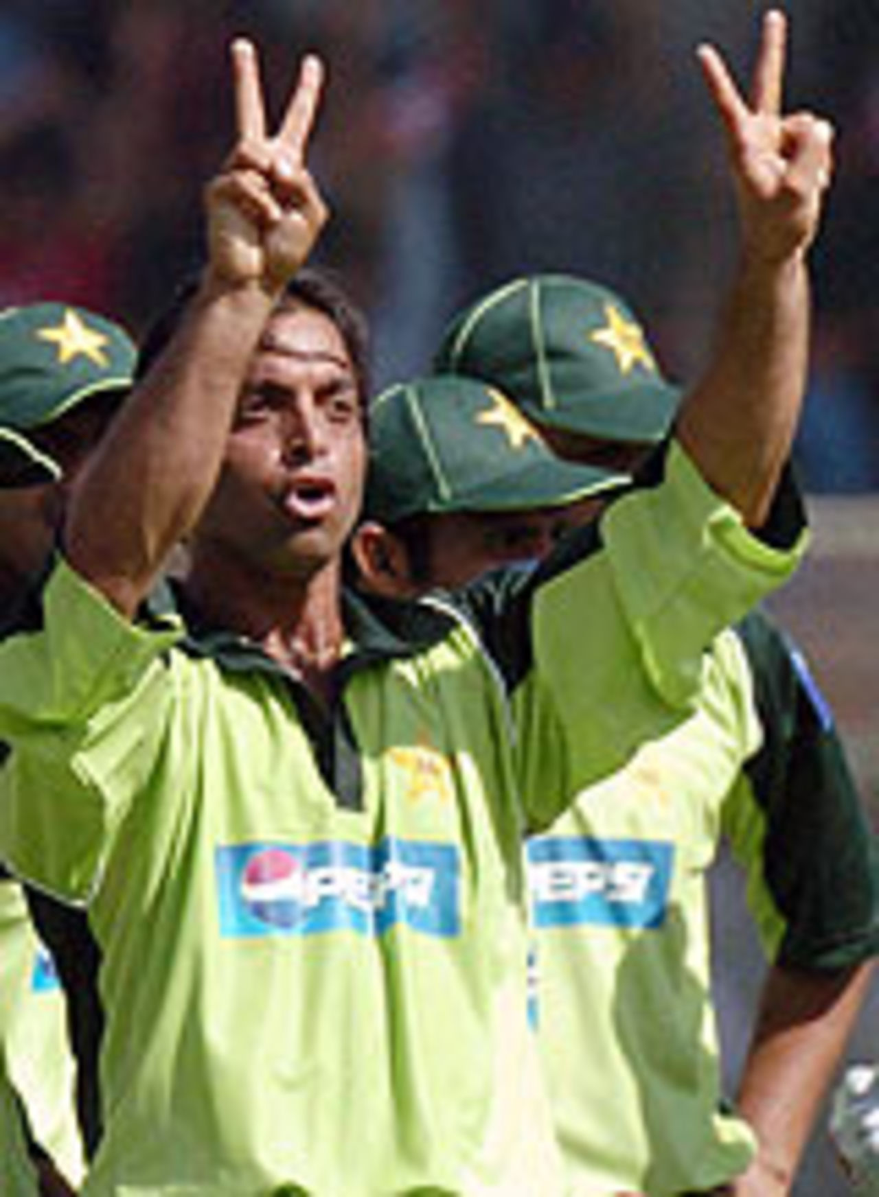 Shoaib Akhtar celebrates the wicket of Sachin Tendulkar, Pakistan v India, 1st ODI, Karachi, March 13, 2004