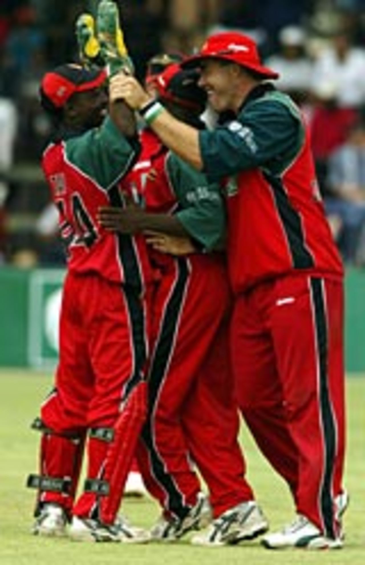 Zimbabwe celebrate, Zimbabwe v Bangladesh, 5th ODI, Harare, March 14, 2004