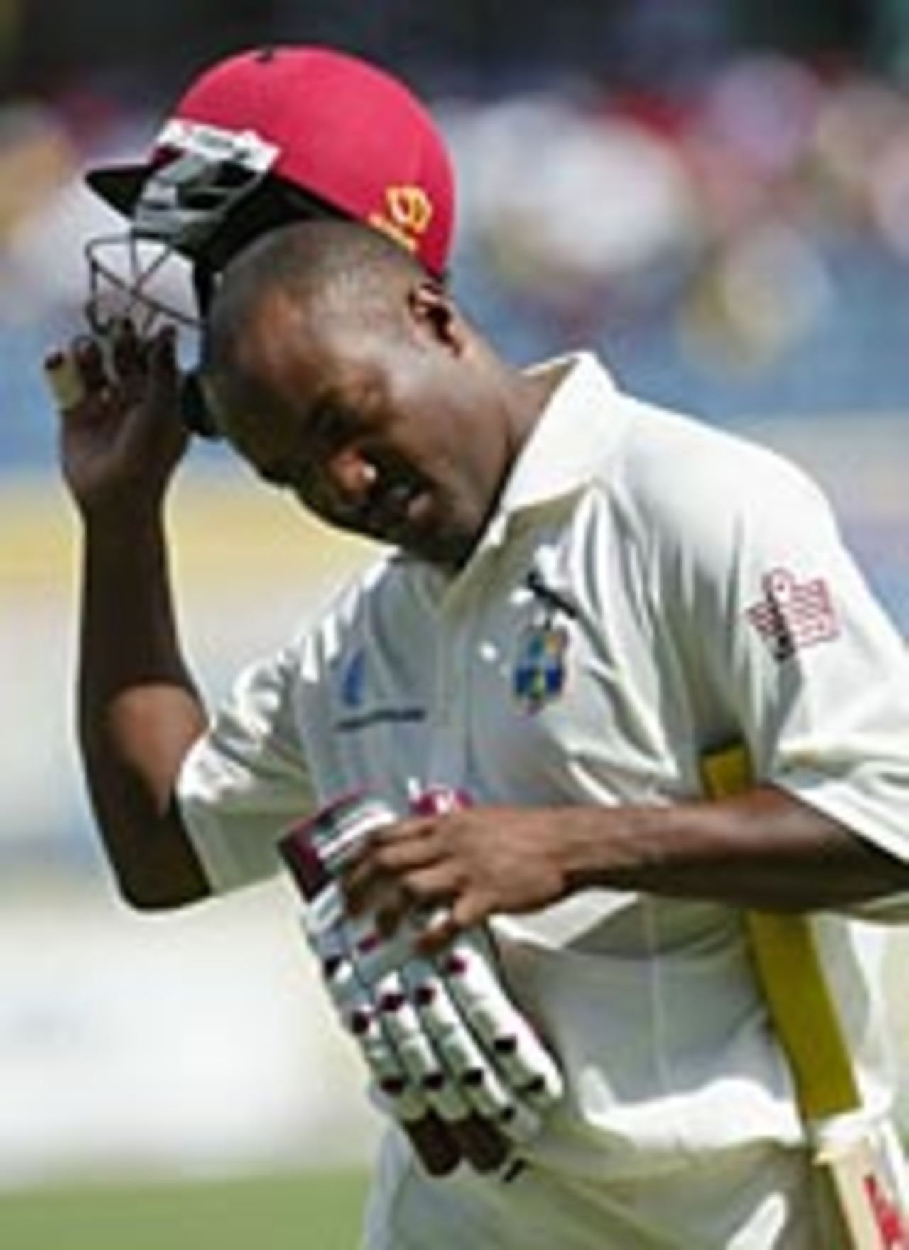 A dejected Brian Lara trudges off, West Indies v England, 1st Test, Sabina Park, 3rd day, March 13, 2004