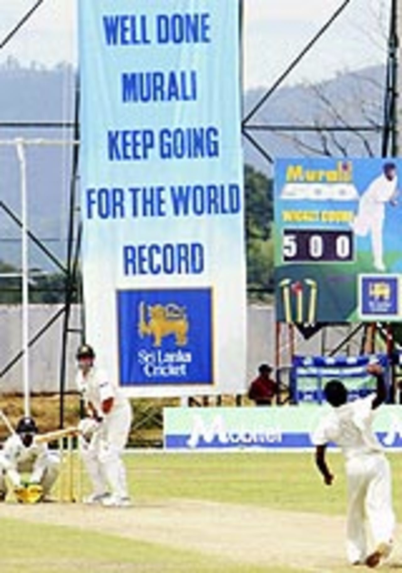 Muttiah Muralitharan gets his 500th Test wicket, Sri Lanka v Australia, 2nd Test, Kandy, 1st day, March 16, 2004