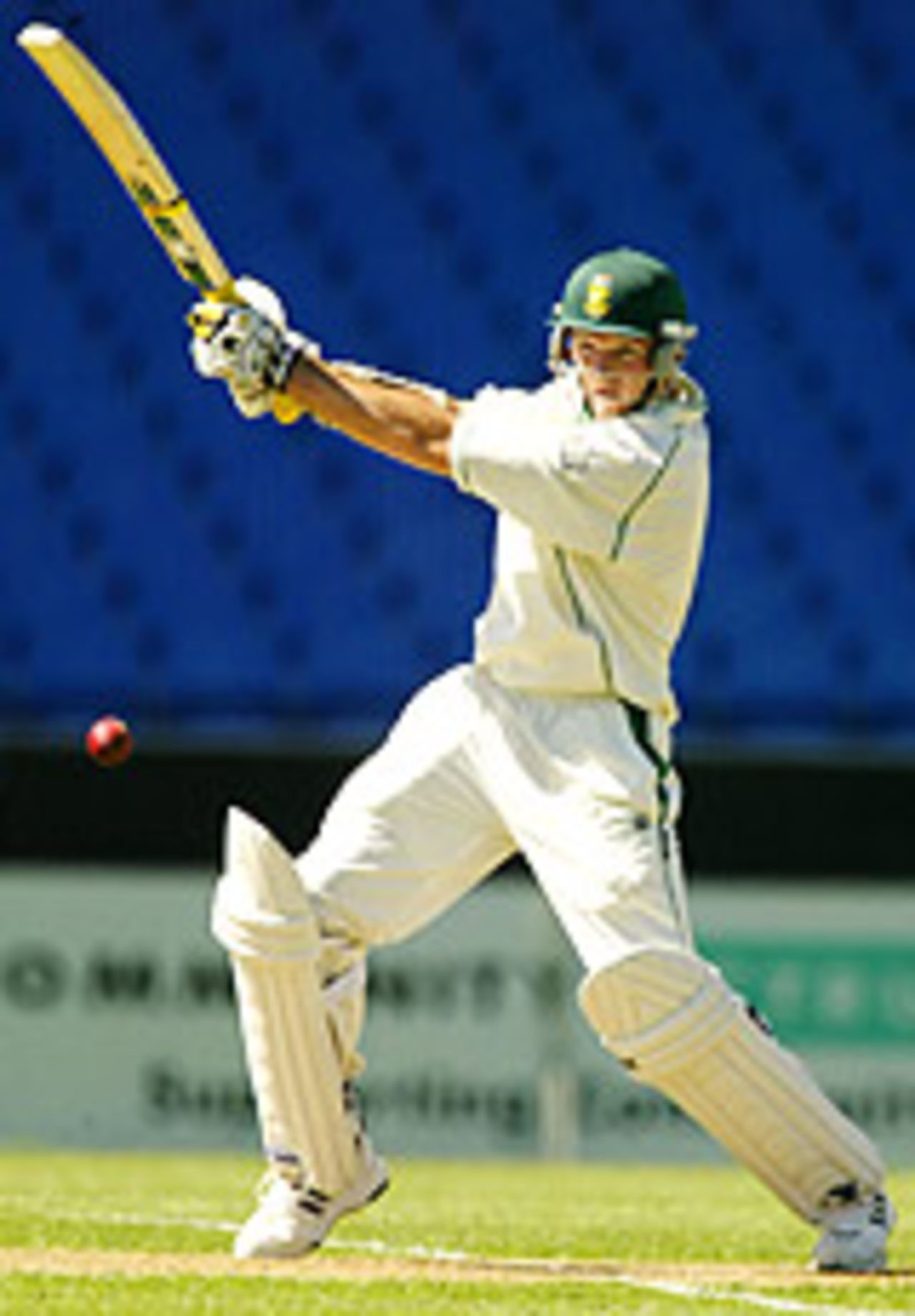 Graeme Smith gives the ball an almighty whack, New Zealand v South Africa, 2nd Test, Auckland, 1st day, March 18, 2004