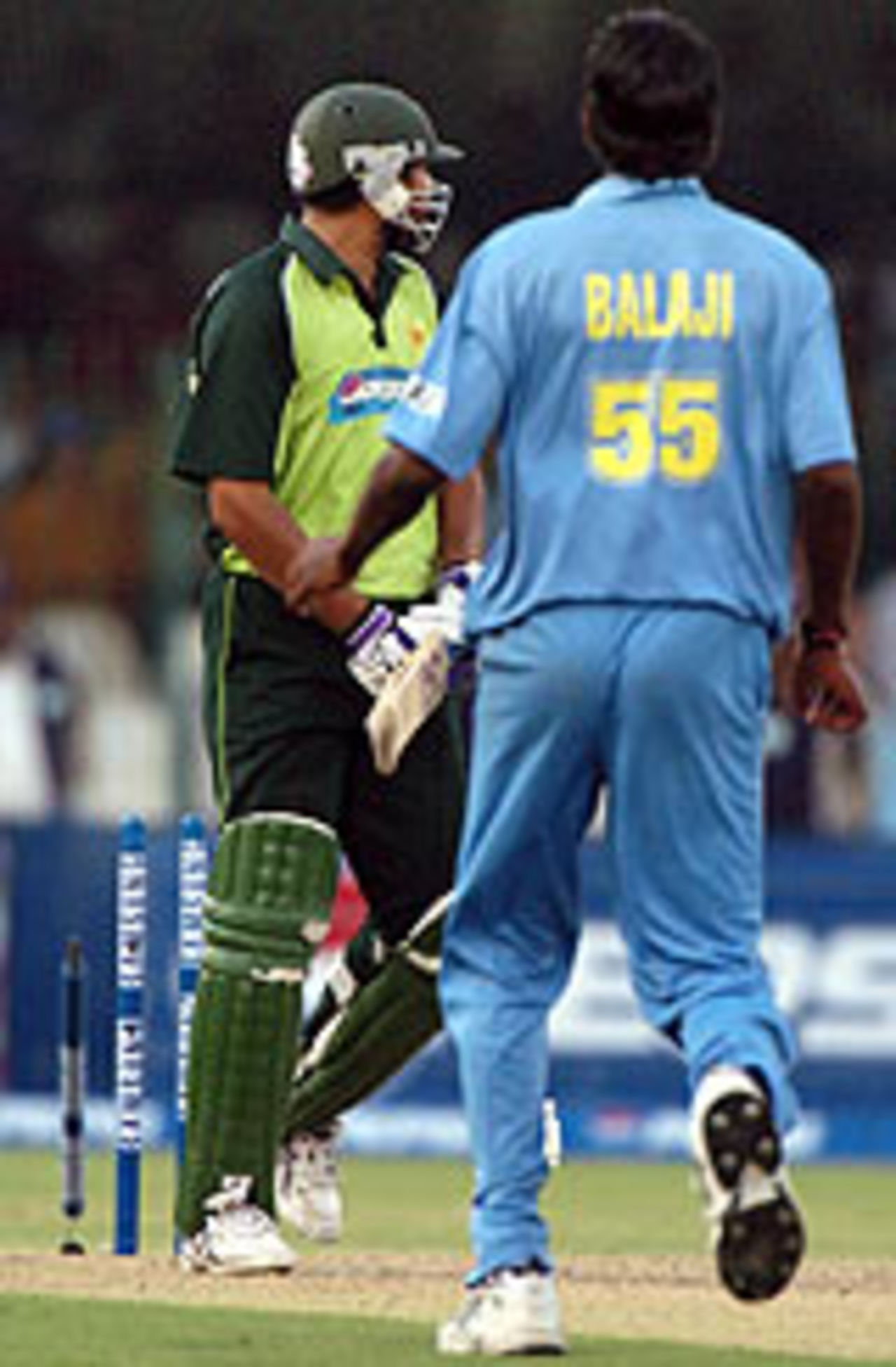 Inzamam-ul-Haq is bowled by Lakshmipathy Balaji, Pakistan v India, 4th ODI, Lahore, March 21, 2004