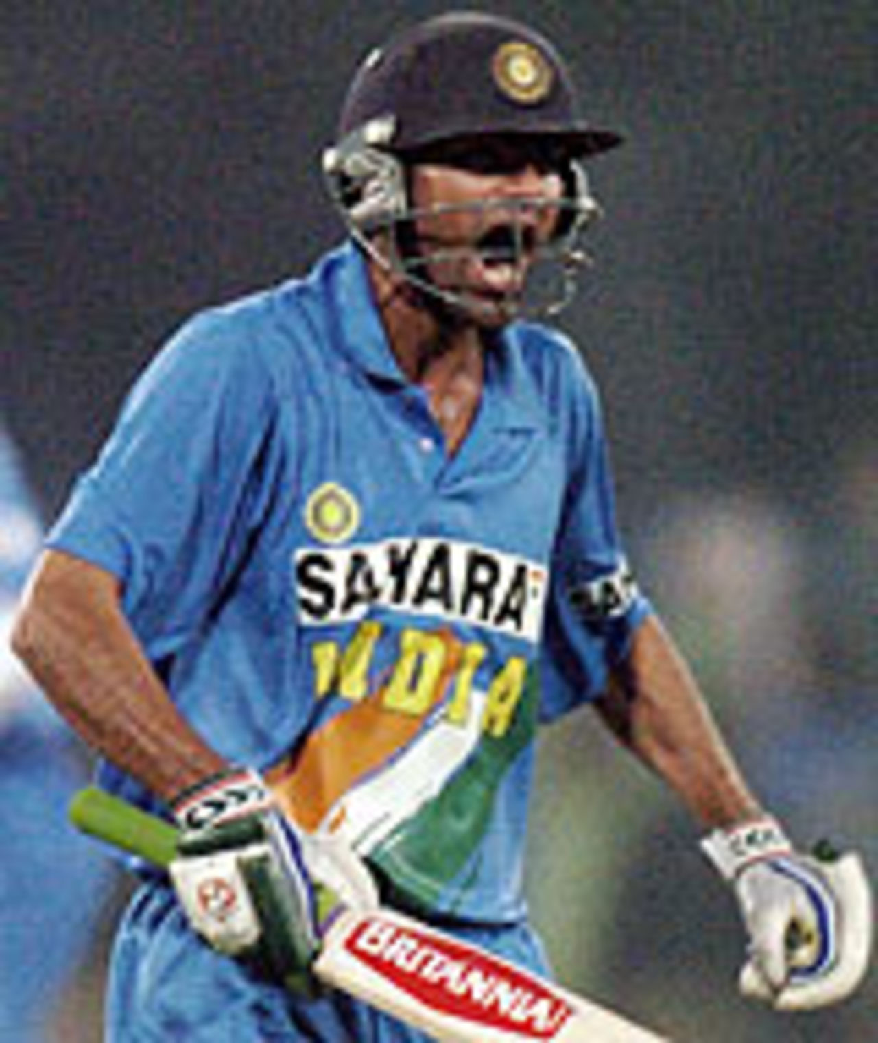 Mohammad Kaif yells in delight after hitting the winning run, Pakistan v India, 4th ODI, Lahore, March 21, 2004