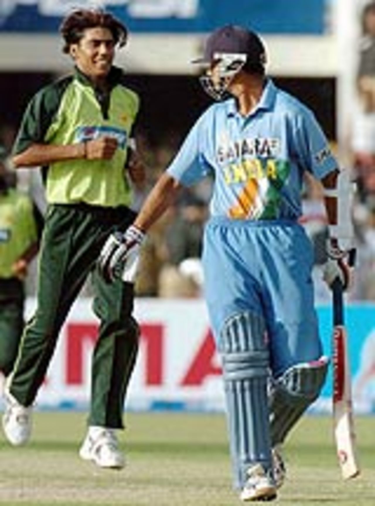 Rahul Dravid looks back at Mohammad Sami after being dismissed, Pakistan v India, 5th ODI, Lahore, March 24, 2004