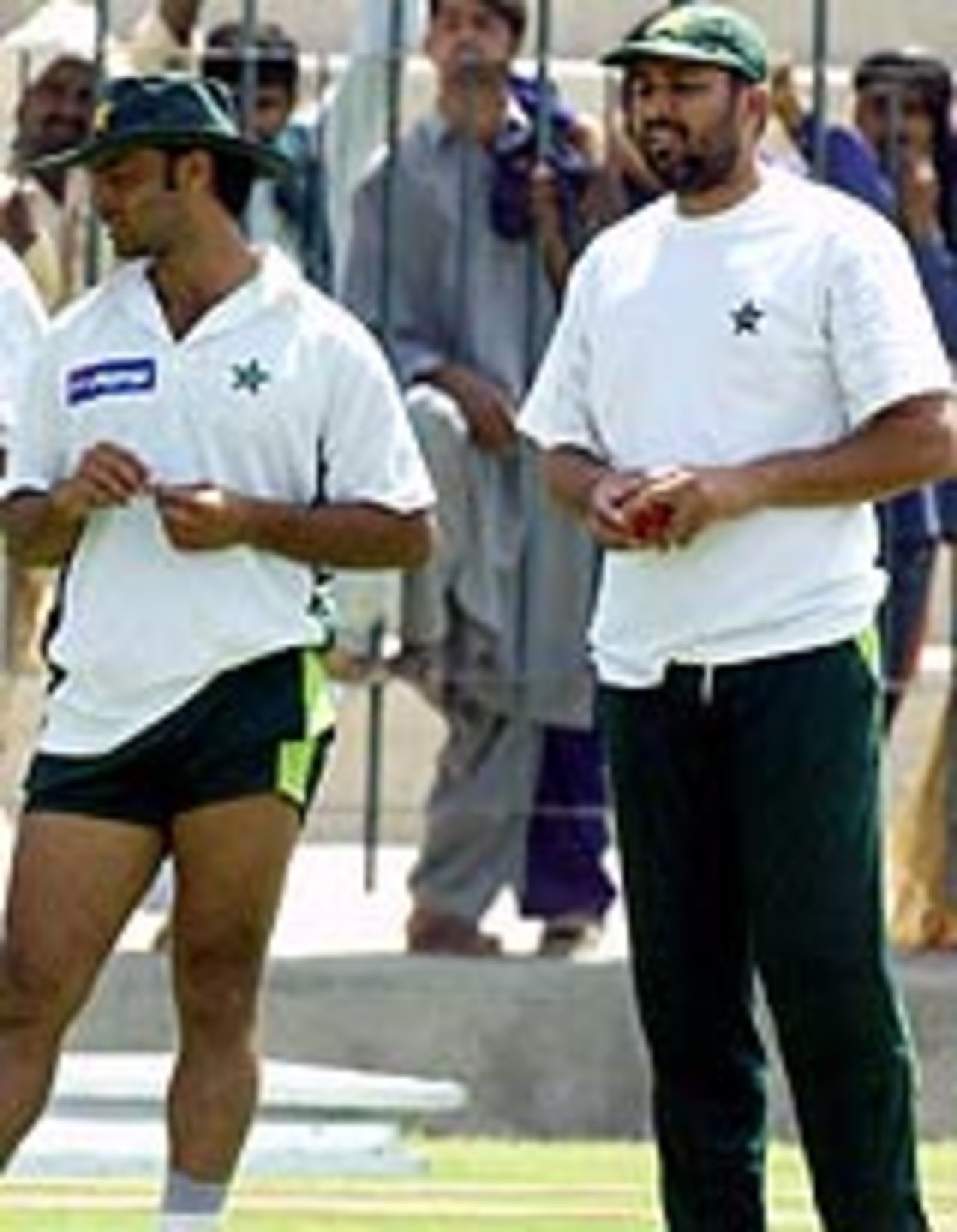 Shoaib Akhtar and Inzamam-ul-Haq in the nets, two days before the first Test between India and Pakistan at Multan, March 27, 2004
