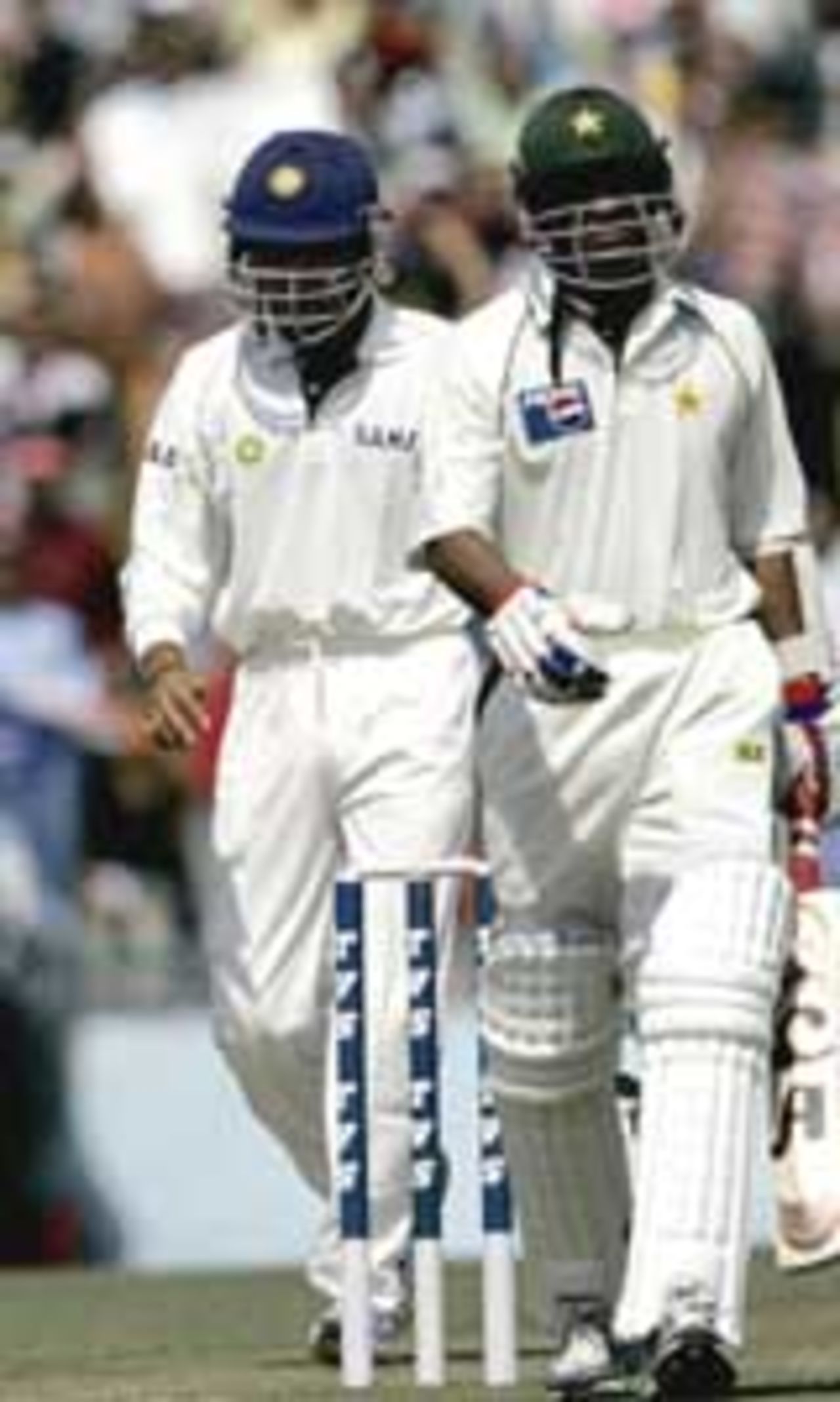 Yousuf Youhana falls to Irfan Pathan again , India v Pakistan, 1st Test, Mohali, March 8, 2005