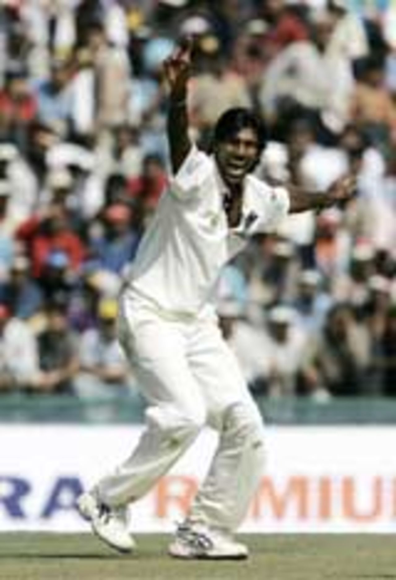 Lakshmipathy Balaji appeals on the way to his first Test five-for, India v Pakistan, 1st Test, Mohali, Day 1, March 8, 2005