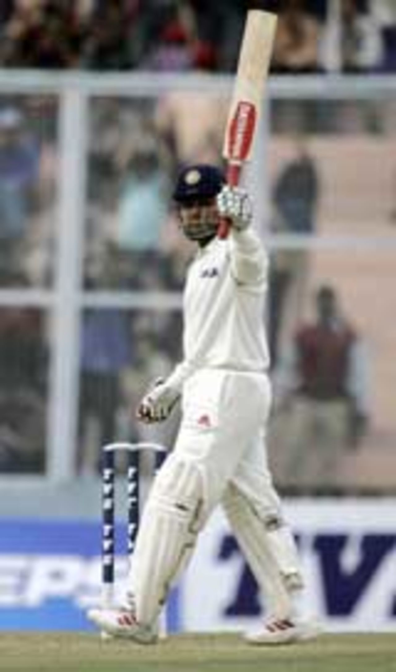 Virender Sehwag answer's the crowd's applause, India v Pakistan, 1st Test, Mohali, March 9, 2005