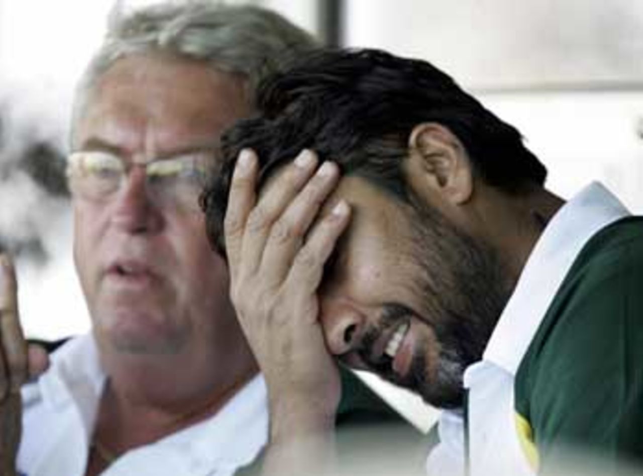 Inzamam-ul-Haq winces as yet another Pakistani wicket falls, 1st Test, Mohali, March 11, 2005