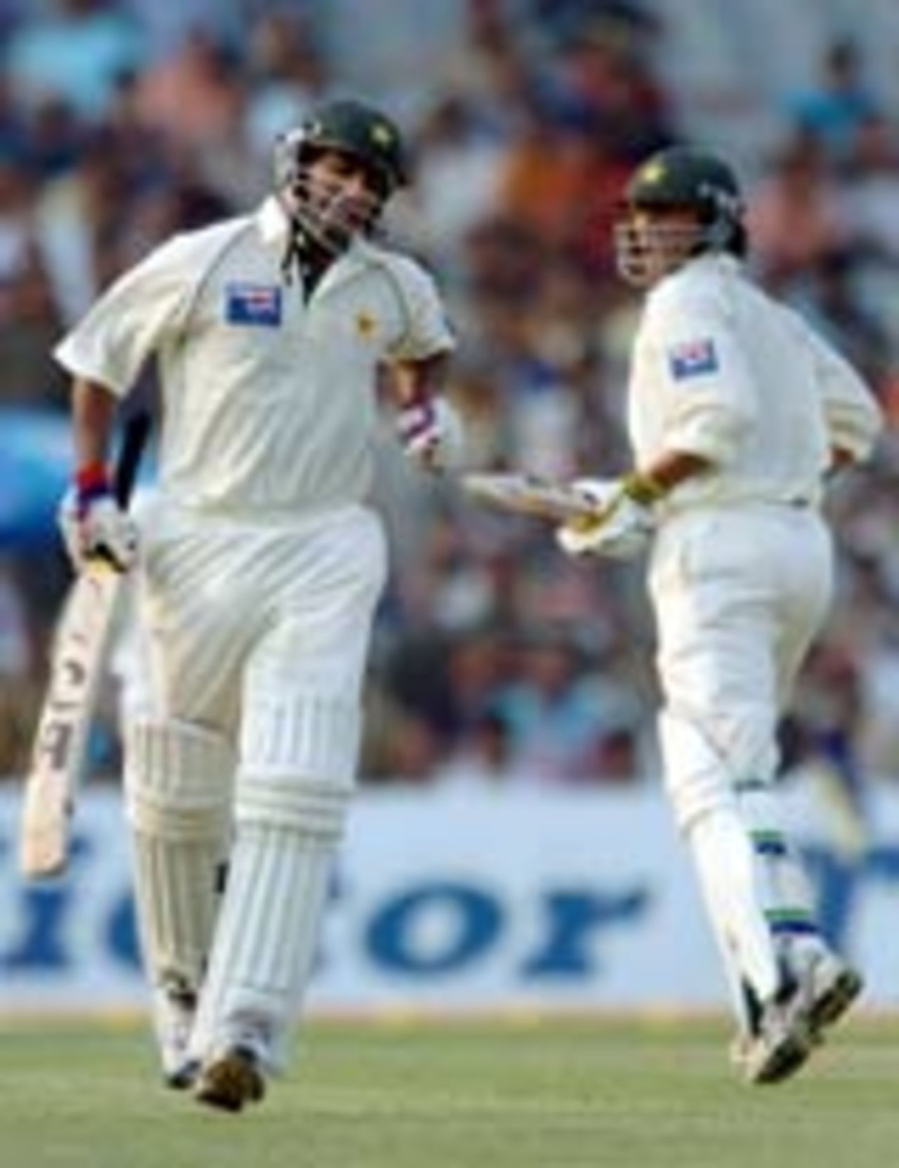 Younis Khan and Yousuf Youhana run a single during their stand, India v Pakistan, 2nd Test, Kolkata, March 17, 2005