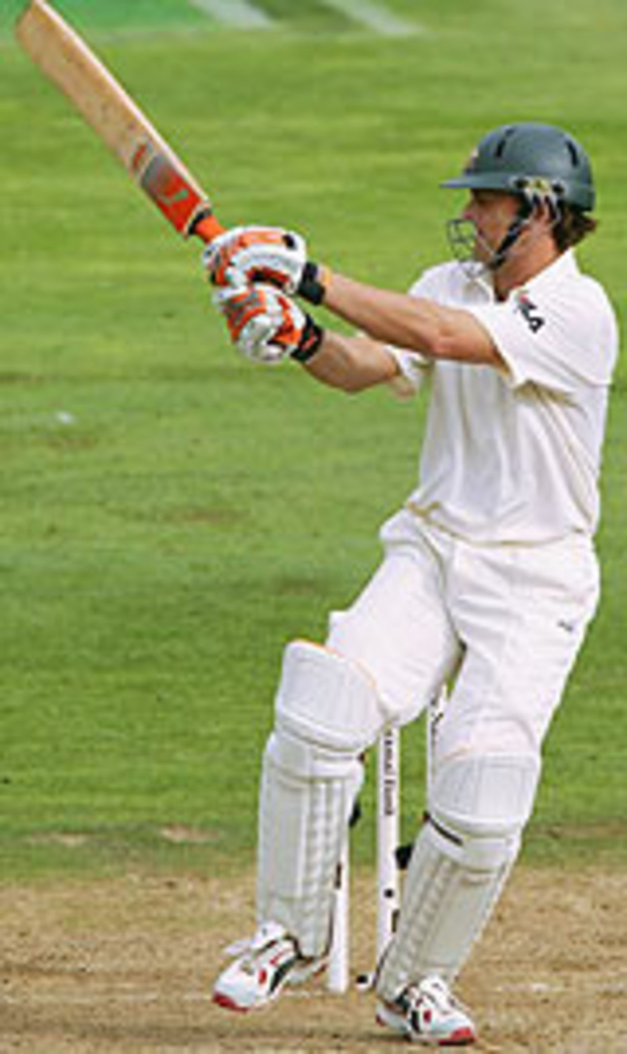 Adam Gilchrist pulls one to leg, New Zealand v Australia, 2nd Test, Wellington, 2nd day, March 19, 2005