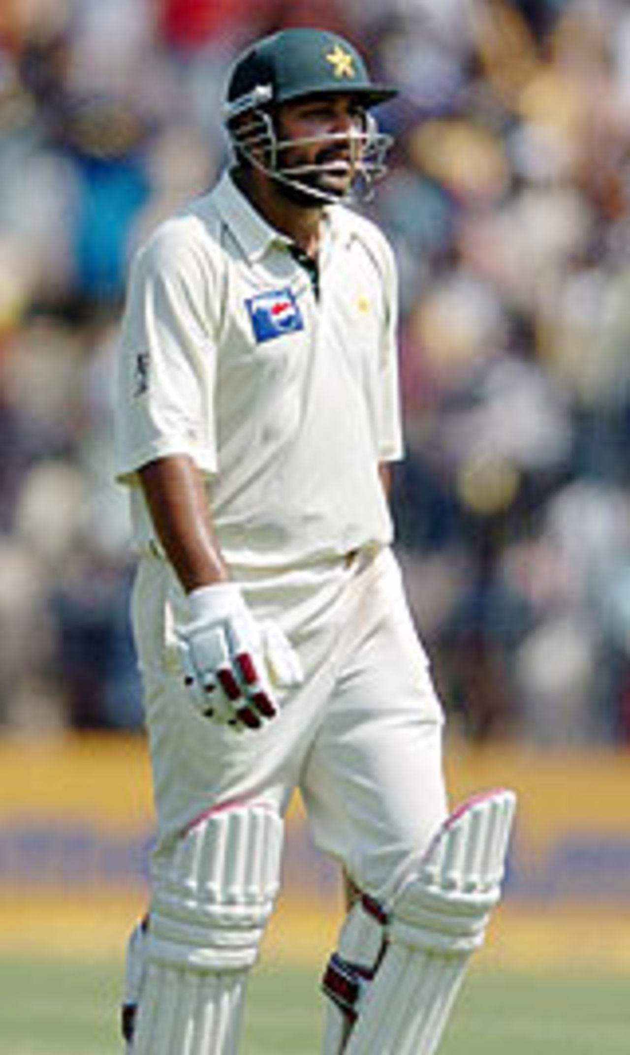 Inzamam-ul-Haq walks away after being bowled, India v Pakistan, 2nd Test, Kolkata, March 20, 2005