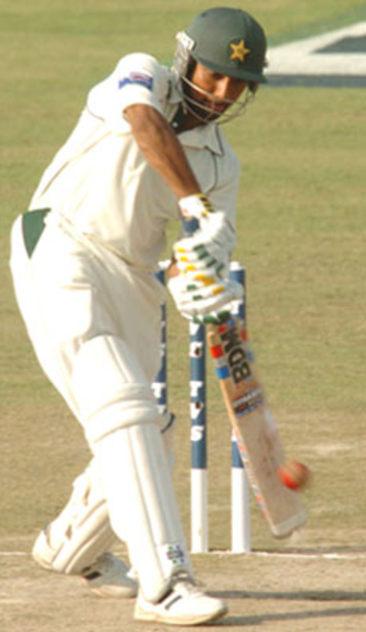 While most Pakistan batsmen could not battle the accuracy and aggression of Anil Kumble, one man, Asim Kamal, who is having a very good tour of India, stood amidst the ruins once again and compiled a stroke-filled fifty., 2nd Test: India v Pakistan at Kolkata, 16-20 Mar 2005