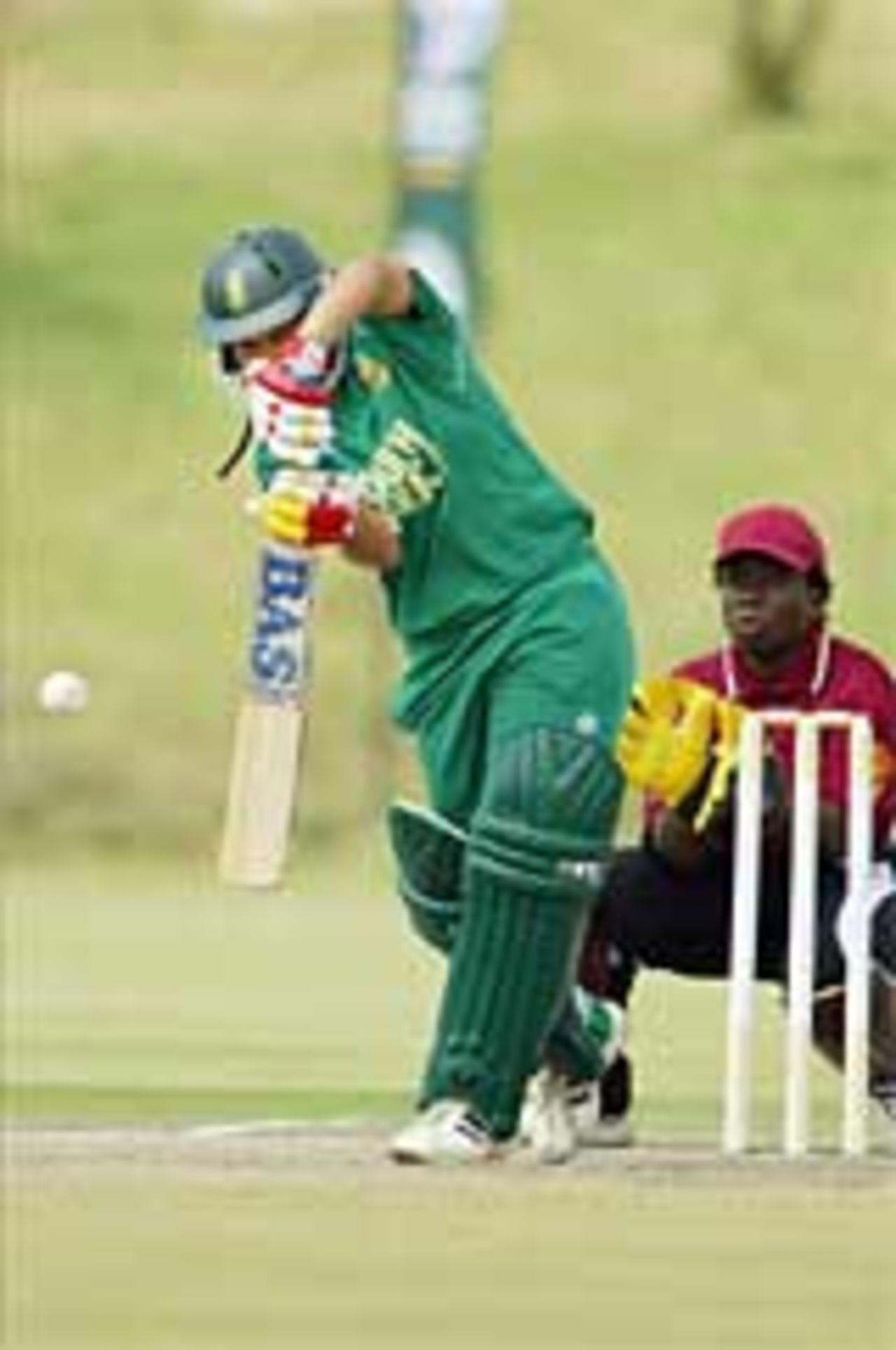 Shandre Fritz hits out as South Africa edge to victory, South Africa v West Indies, World Cup, March 24, 2005