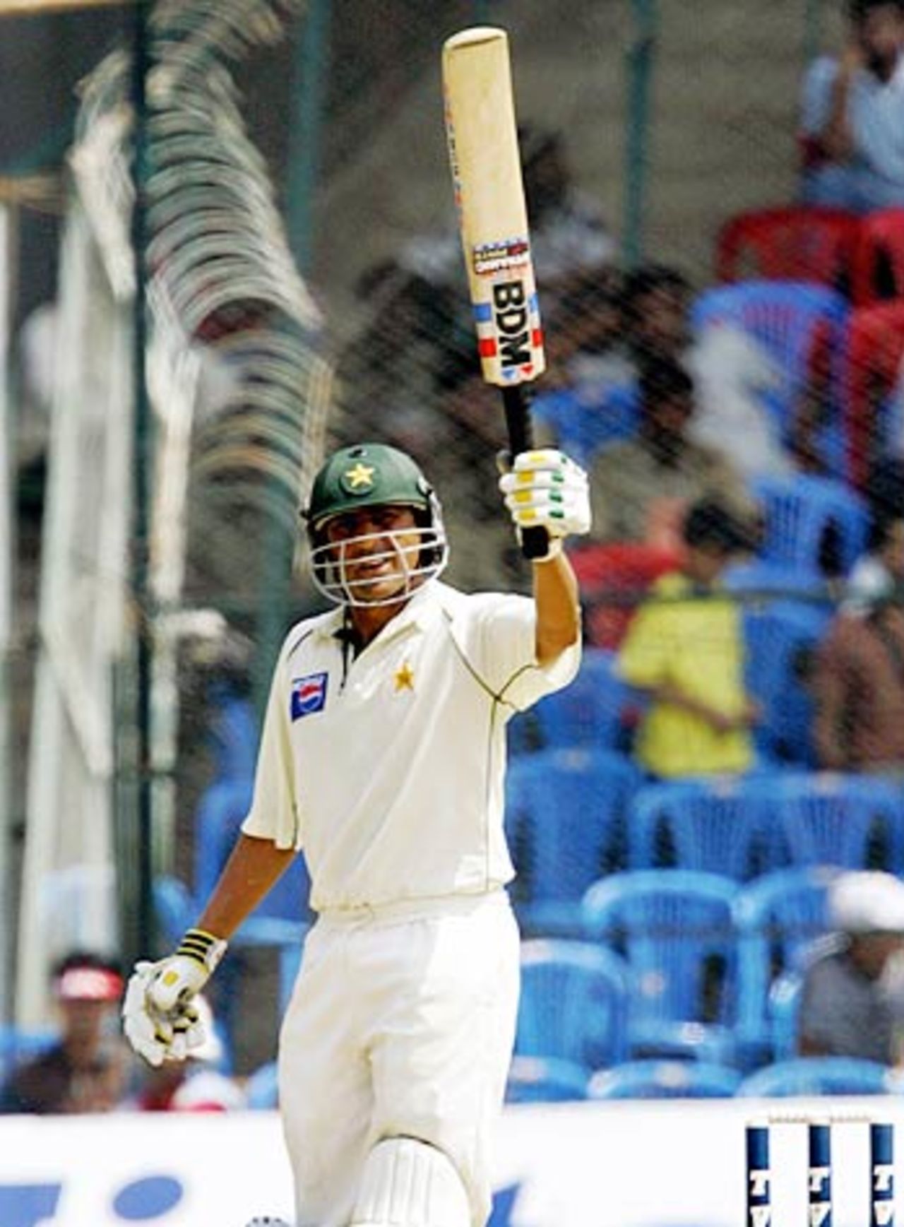The spinners and fast bowlers were treated with equal content by Younis Khan as he reached the 150-mark, India v Pakistan, 3rd Test, Bangalore, 1st day, March 24, 2005