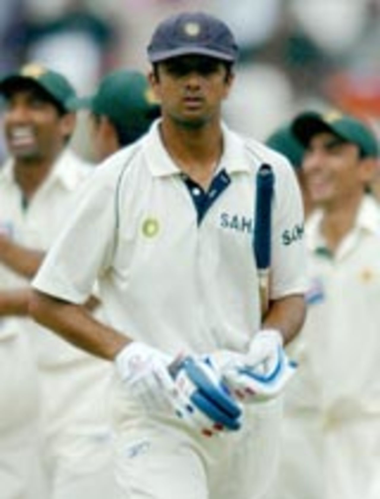 Rahul Dravid trudges back after being dismissed, India v Pakistan, 3rd Test, Bangalore, 5th day, March 28, 2005