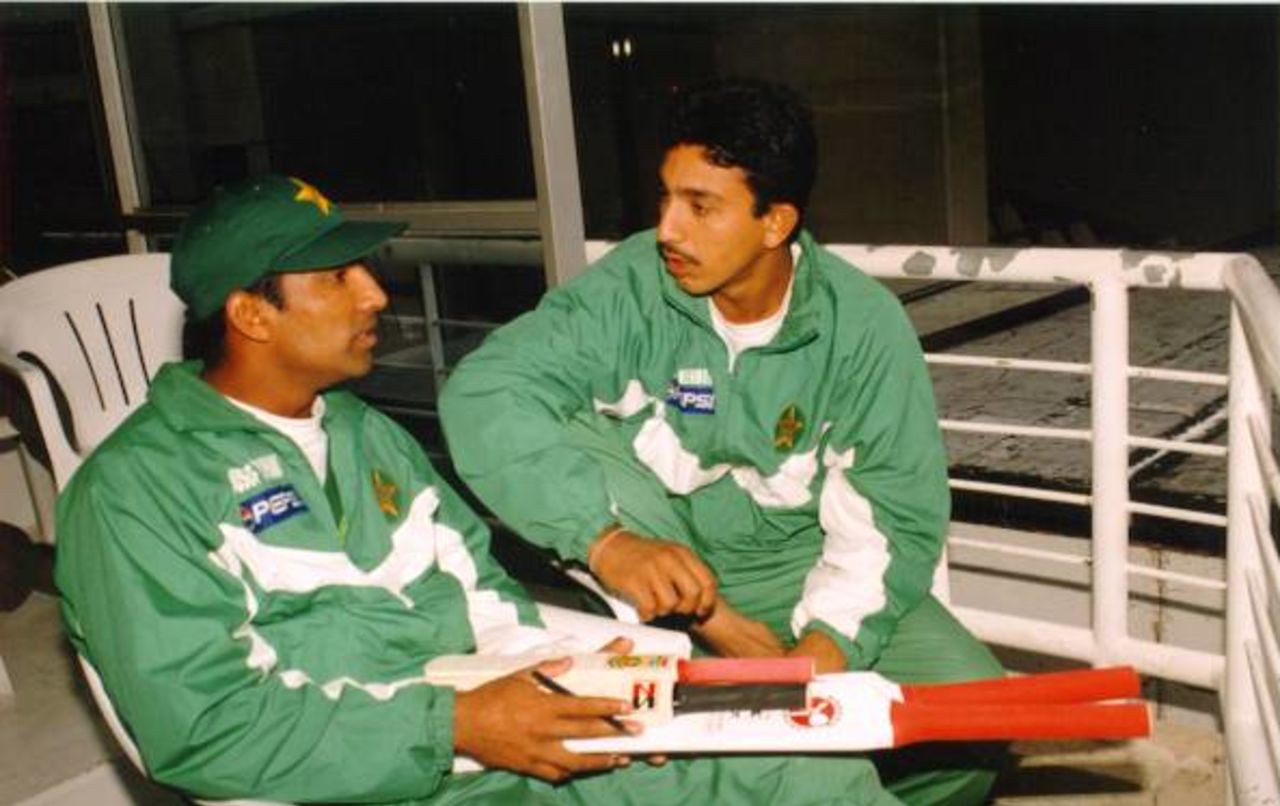 Standard Bank tournament final, abandoned game on 22 April 1998 at Newlands, Cape Town SA. Yusuf Youhana and Azhar Mahmood