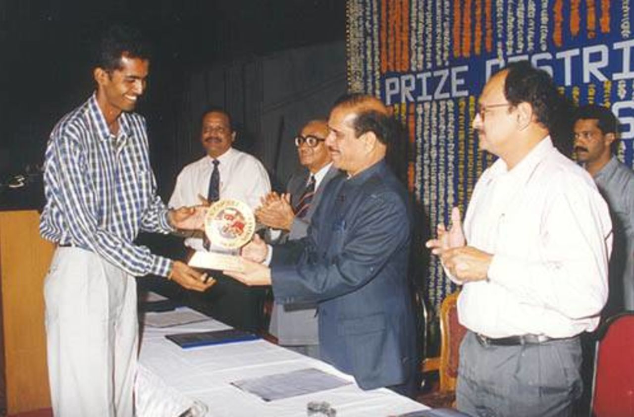Senior Cricketer of the Year 1994-95, Nilesh Kulkarni.