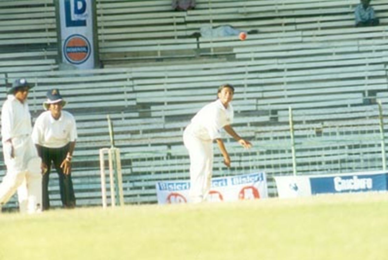 Railways off spinner Rupanjali Shastri is a study of concentration as she releases the ball, Rani of Jhansi Women's (Inter-zonal) Tournament 1999/00, Air India Women v Railways Women, MA Chidambaram Stadium, Chepauk Chennai, 8 April 2000