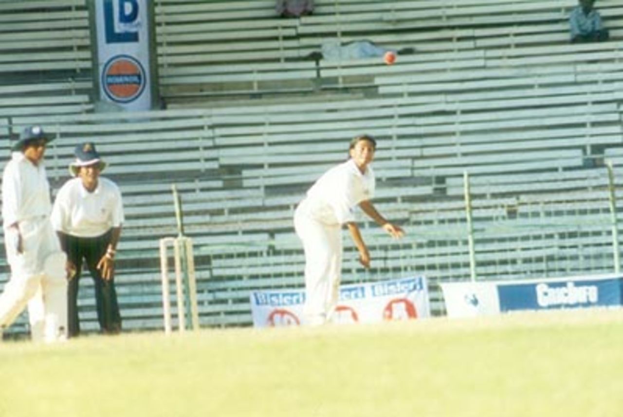 Railways off spinner Rupanjali Shastri is a study of concentration as she releases the ball, Rani of Jhansi Women's (Inter-zonal) Tournament 1999/00, Air India Women v Railways Women, MA Chidambaram Stadium, Chepauk Chennai, 8 April 2000