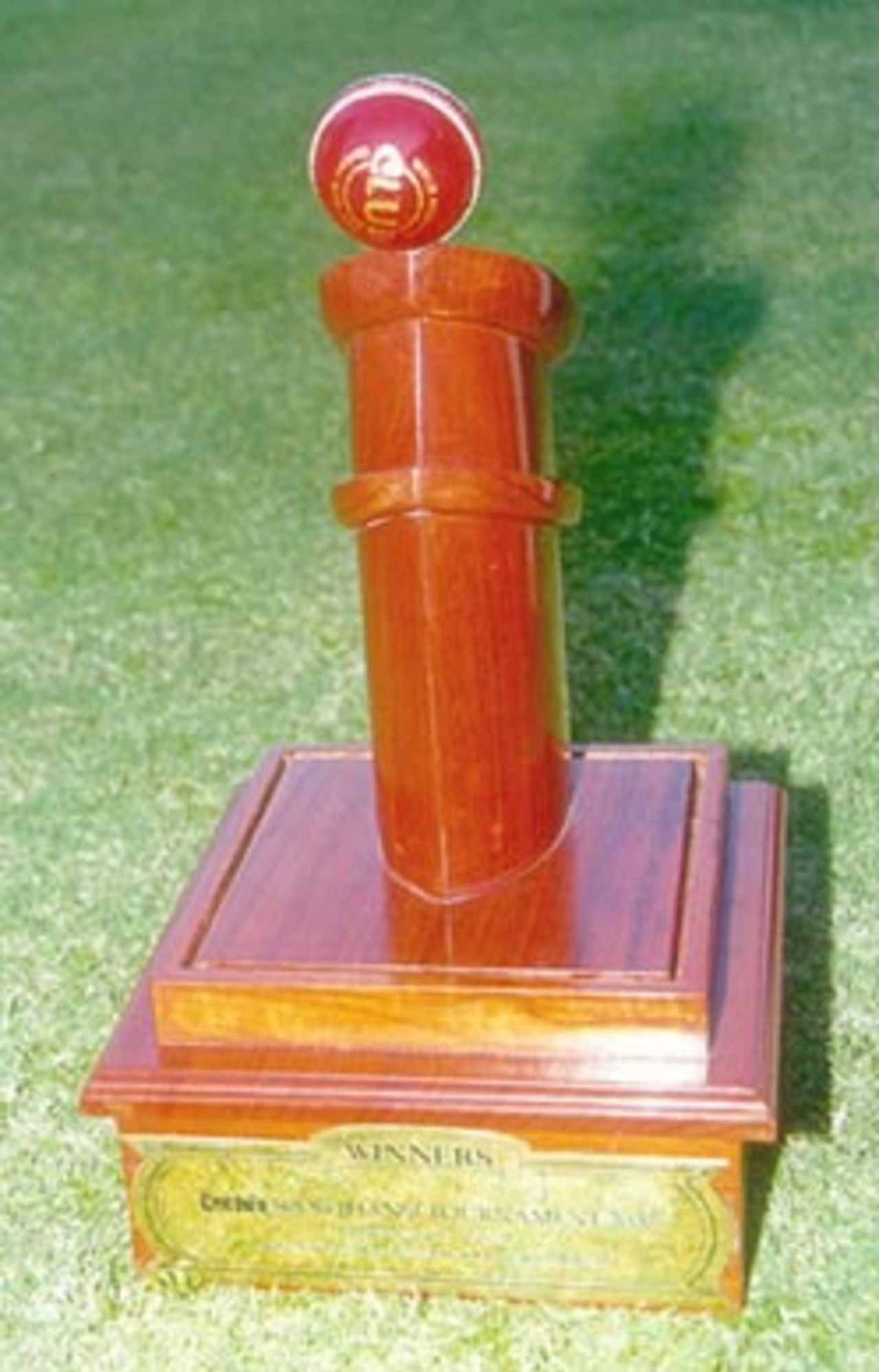 A close up of the magnificent CricInfo Rani Jhansi Trophy, Rani of Jhansi Women's (Inter-zonal) Tournament 1999/00, Air India Women v Railways Women, MA Chidambaram Stadium, Chepauk Chennai, 8 April 2000