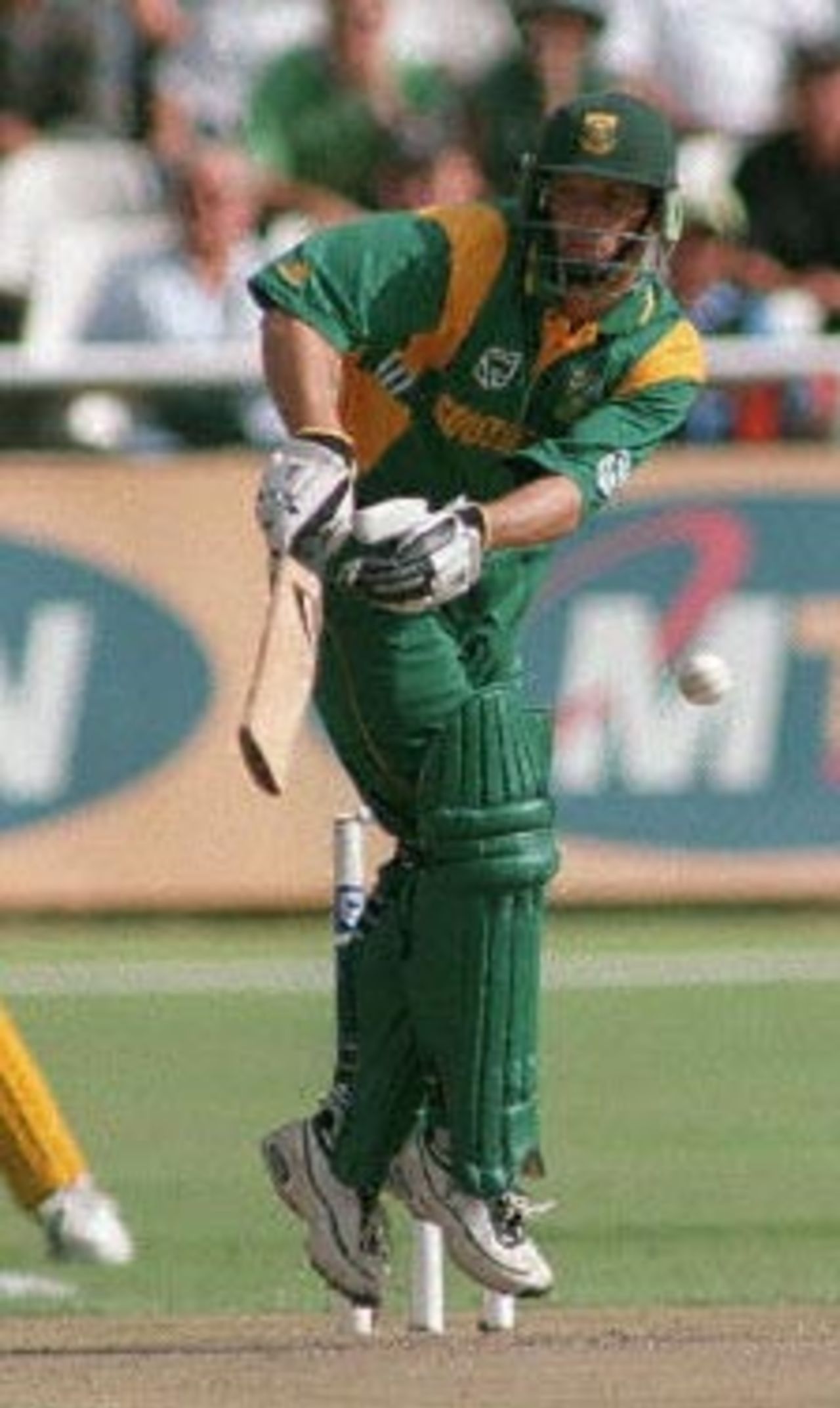 South African batsman Gary Kirsten is seen in action against the visiting Australians during the limited overs international played at Newlands in Cape Town 14 April 2000. The match is the second of three one day internationals being played in South Africa.