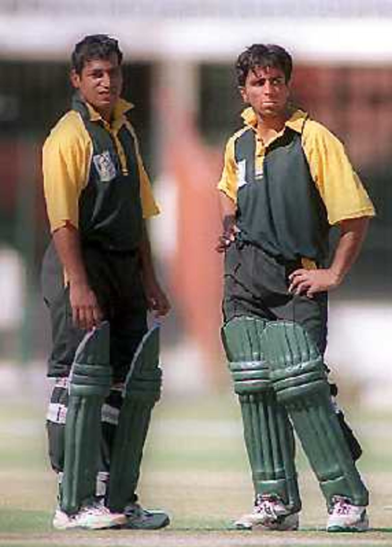 Saleem Elahi and Taufiq Omar during their partnership against Customs, Gaddafi Stadium Lahore. 10 April 2000.