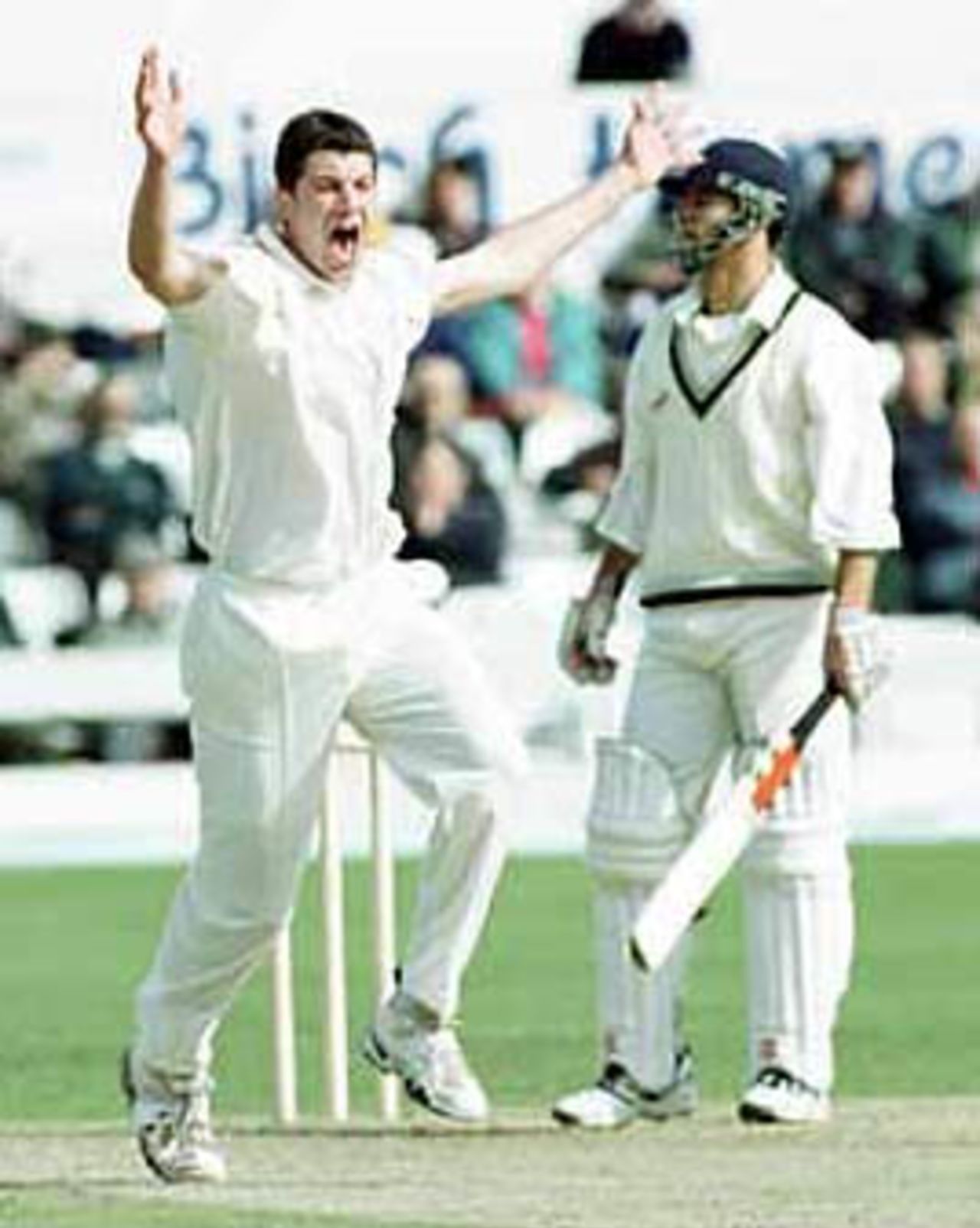 Mike Smethurst appeals for an LBW, Derbyshire v Lancashire, Benson & Hedges, 20 April 2000