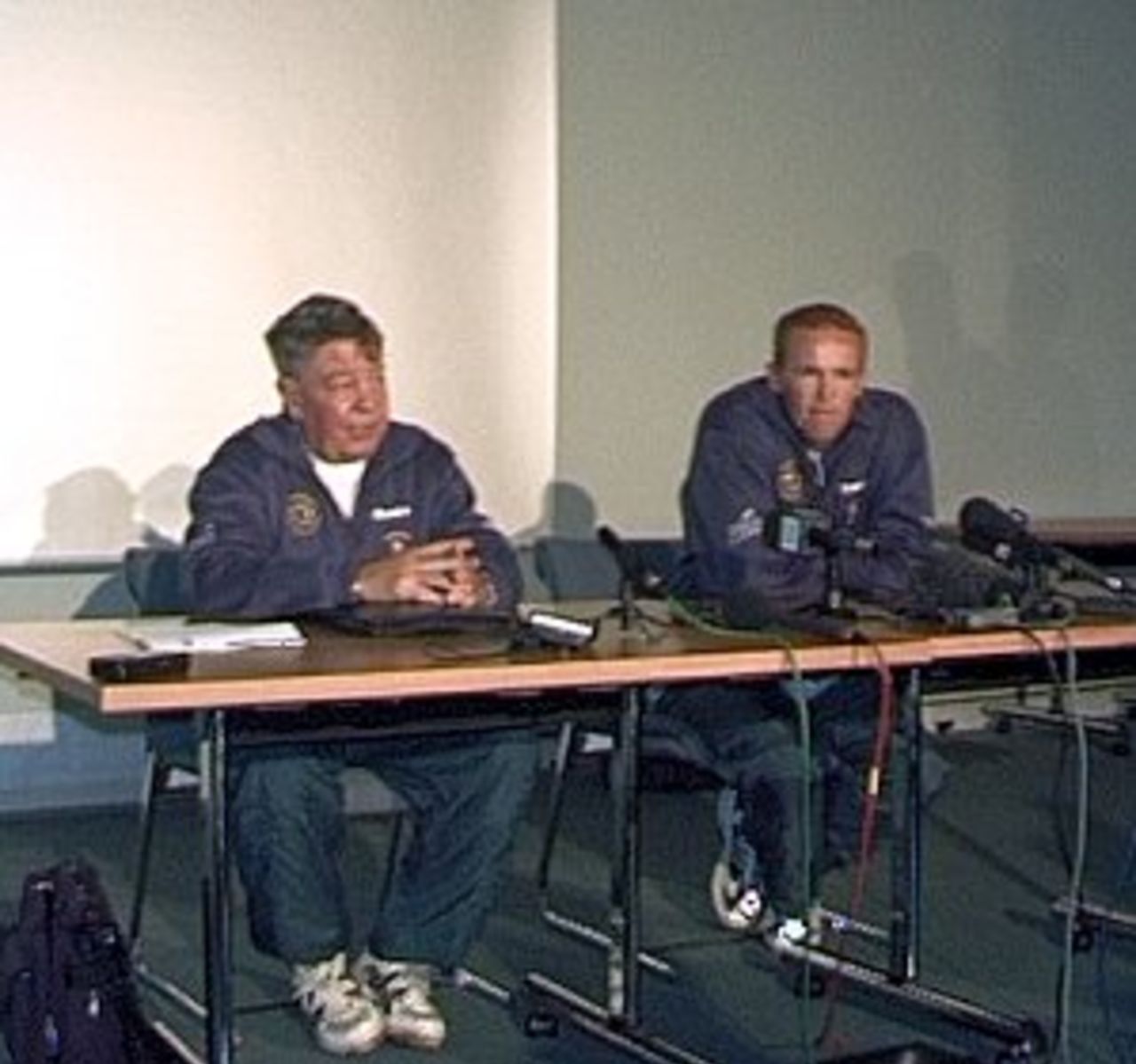Zimbabwe team manager Dan Stannard and captain Andy Flower address the UK media at Lord's on Tue 25 Apr 2000 following the team's arrival in the UK.
