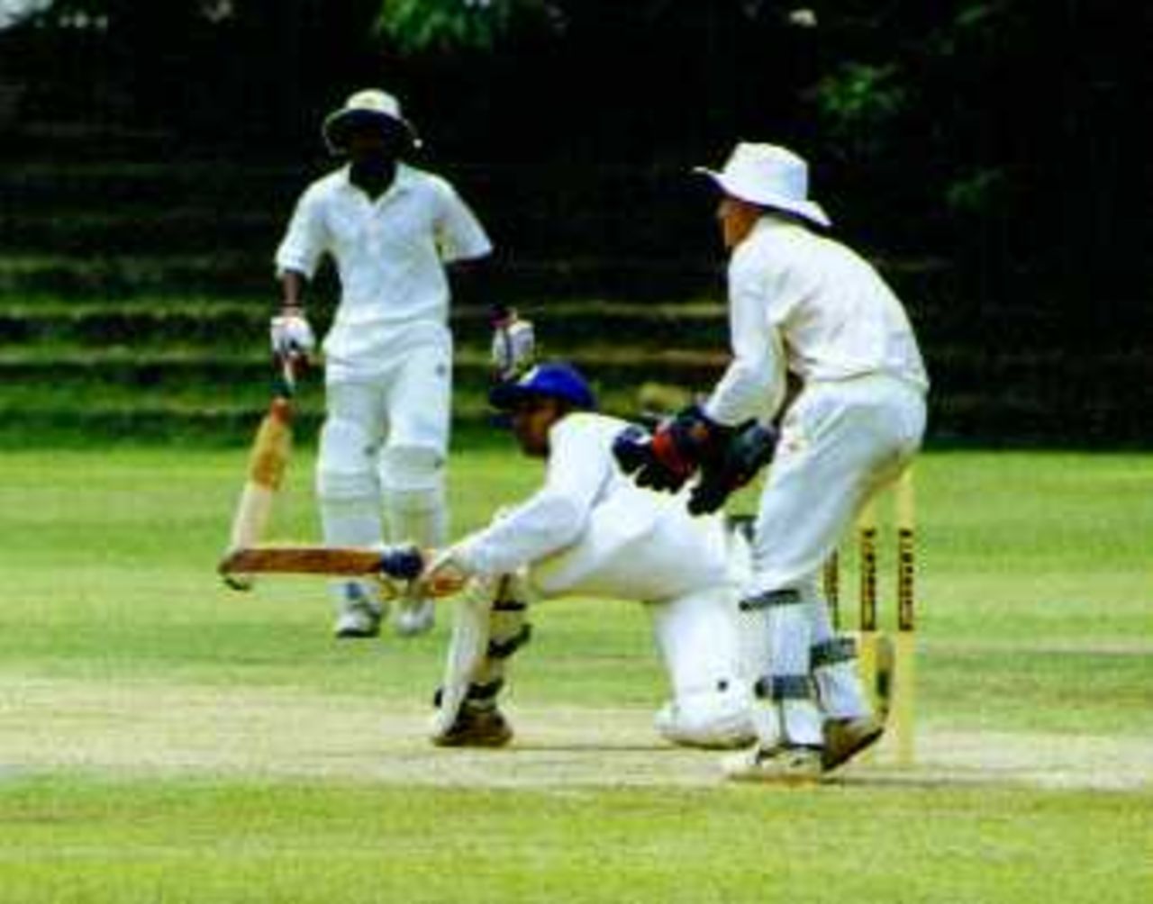 Hewage sweeps to leg; Zimbabwe 'A' in Sri Lanka, 1999/00, 1st