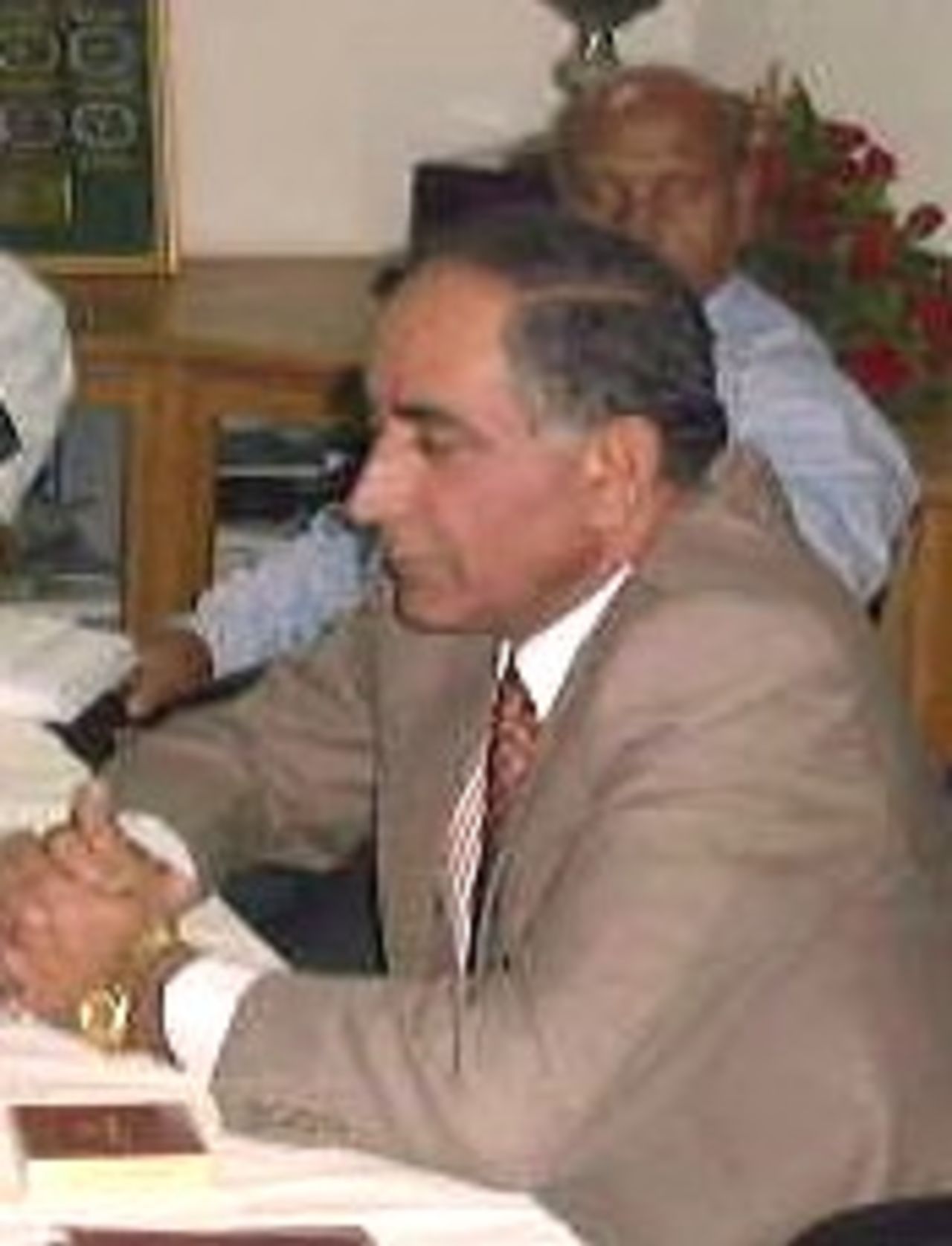 General Tauqir Zia during the PCB Press Conference at Qadaffi Stadium, Lahore April 3, 2001