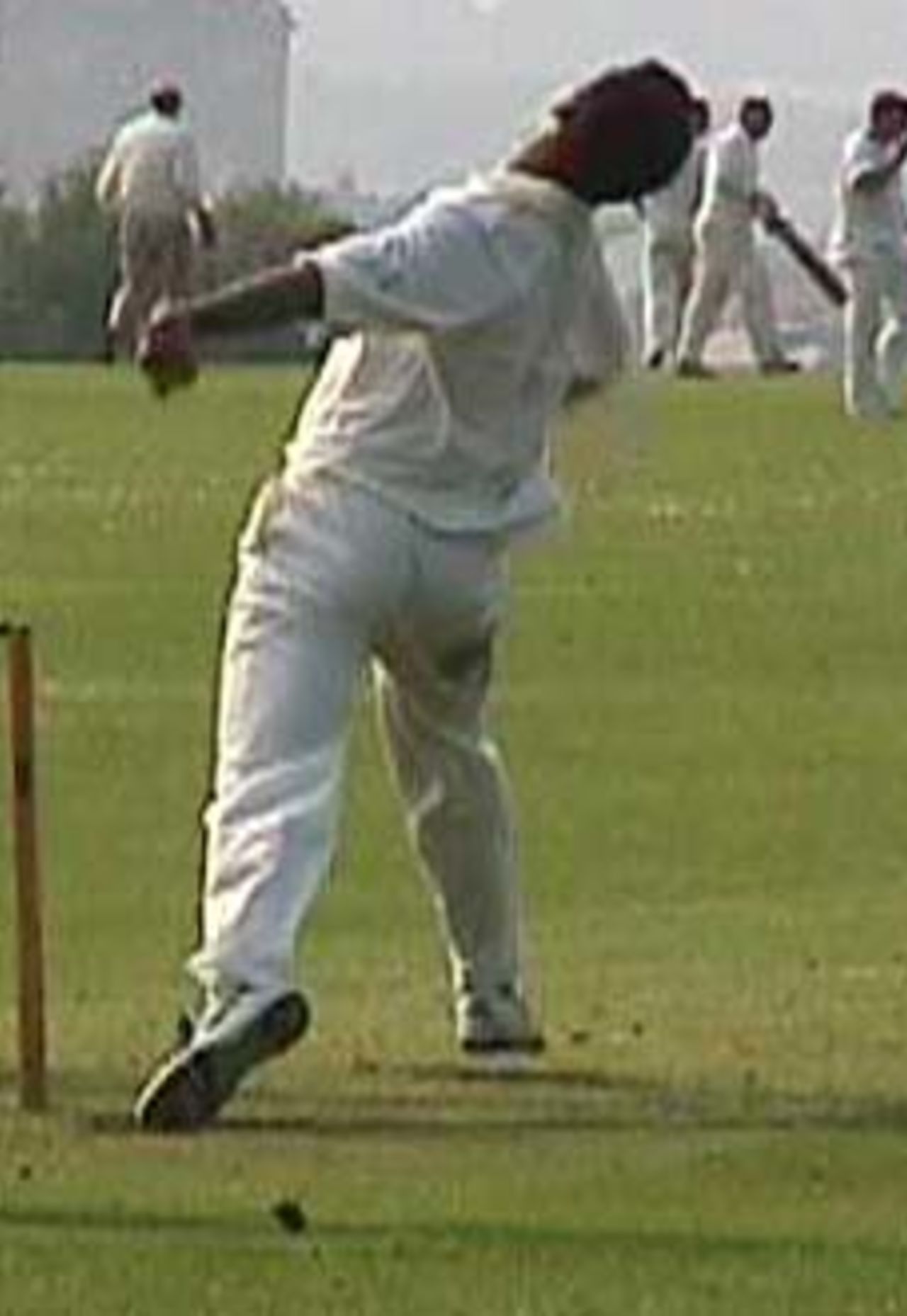 Usman Janjua in action for Kashmir against Huncoat Griffin's Head at King Georges 2000