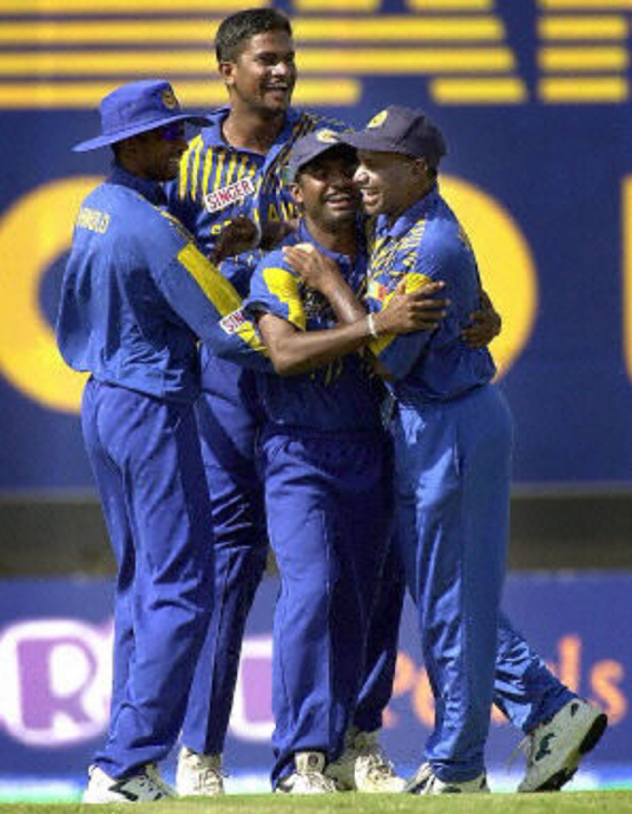 Jayasuriya celebrates after catching Inzamam, ODI 4 at Sharjah, Pakistan v Sri Lanka, 13 April 2001