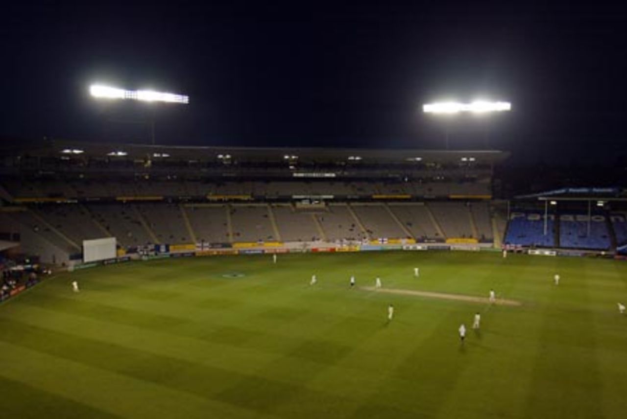 Play continues under lights at Eden Park on the fourth evening. 3rd Test: New Zealand v England at Eden Park, Auckland, 30 March-3 April 2002 (2 April 2002).
