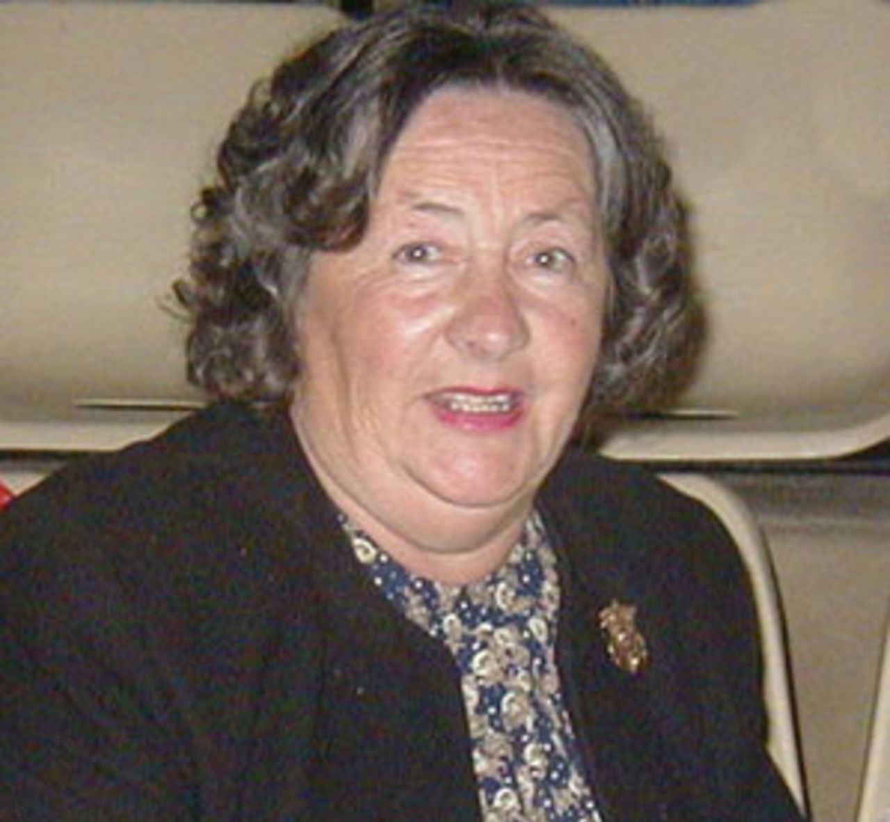 Susanne Marlow, new Hampshire Committee member at the Gala Dinner 2000