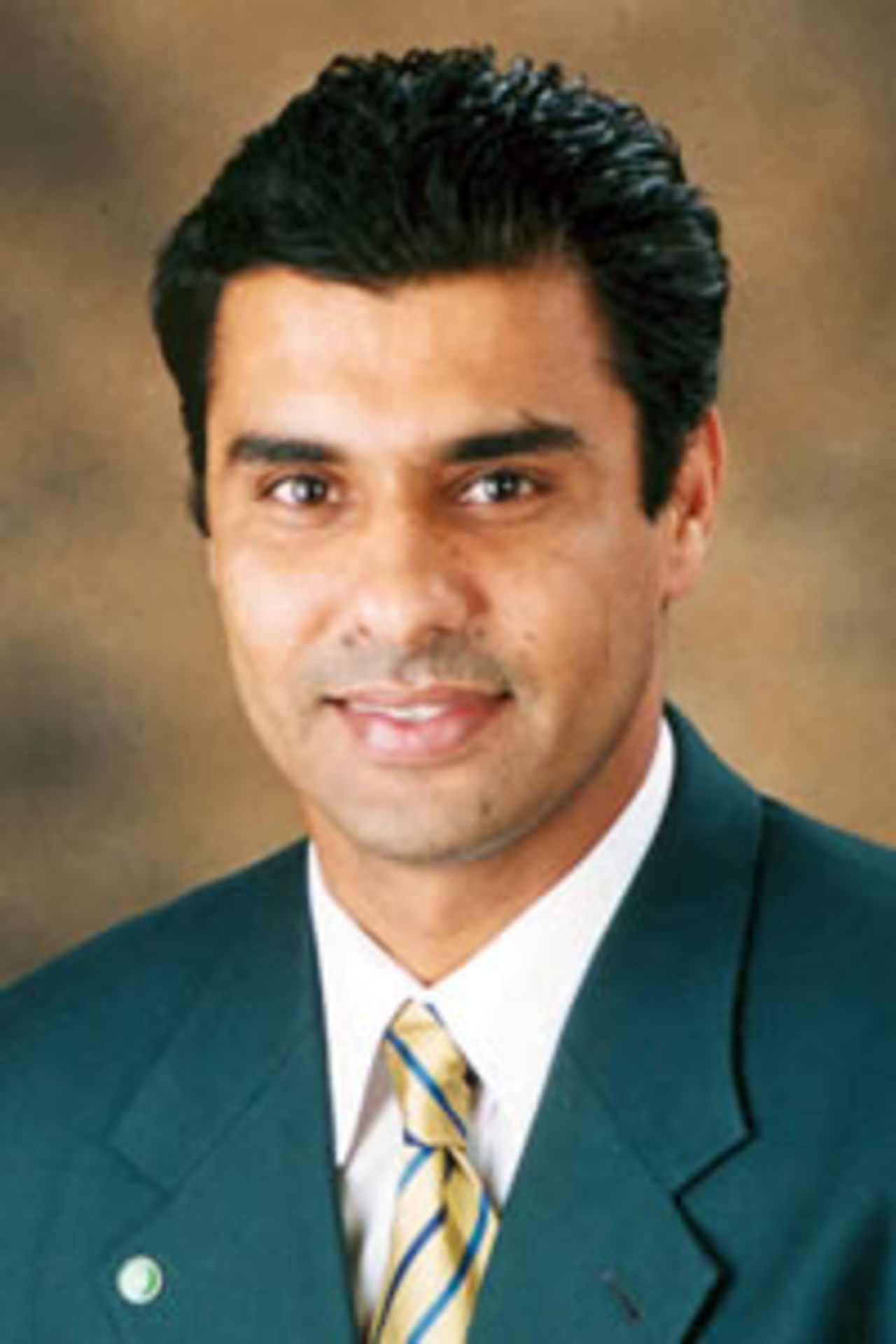 Waqar Younis - Pakistan cricketer, Right Hand Bat, Right Arm Fast