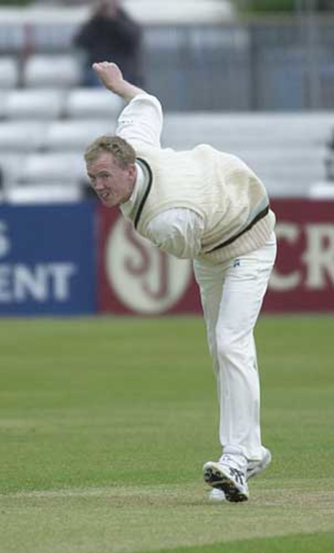 Derbyshire v Durham, Frizzell County Championship, Division Two, Racecourse Ground , Derby, April 24 - 27 2002