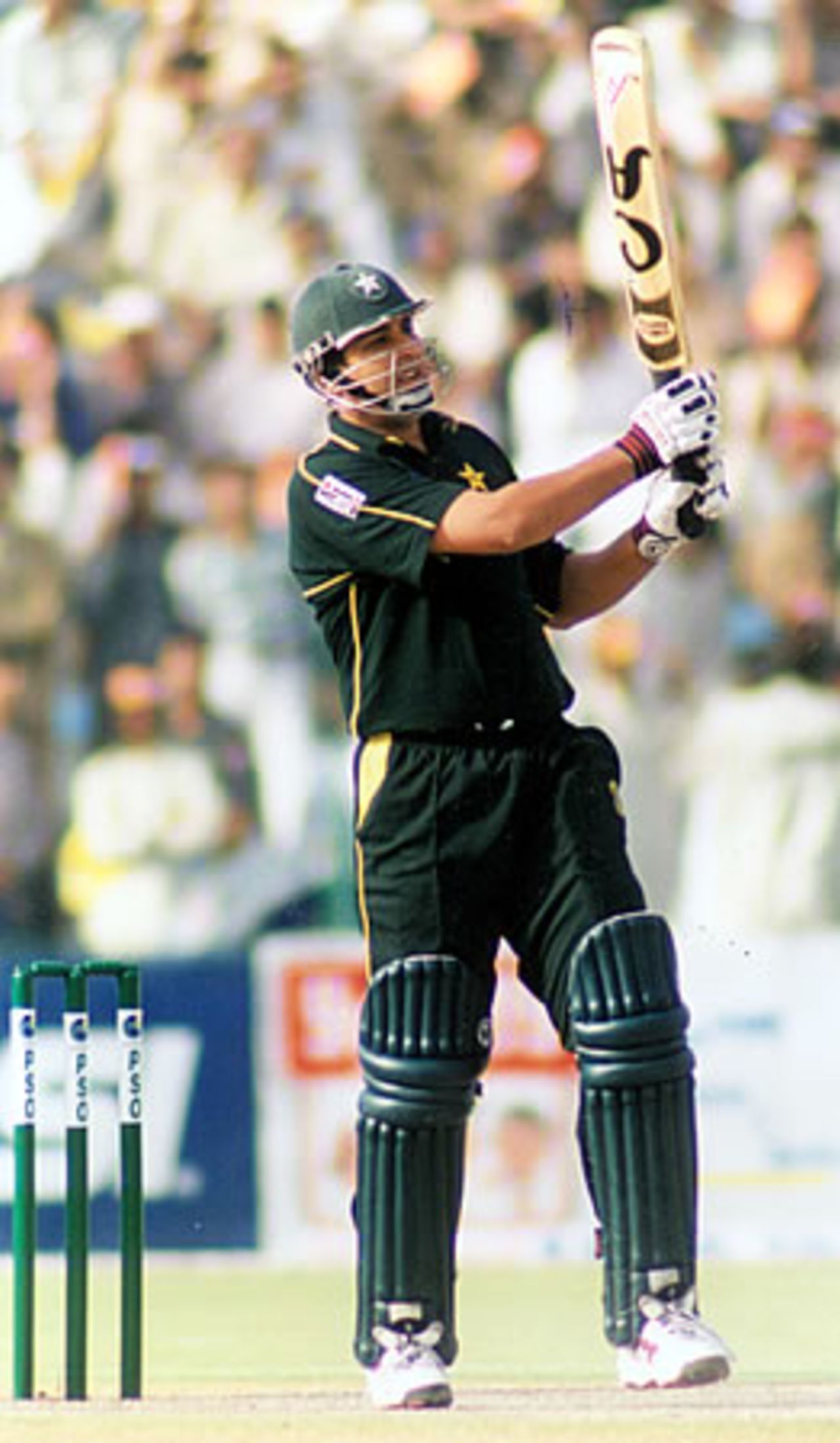Inzamam has just hit a boundary - 3rd ODI at Lahore, New Zealand v Pakistan, 27 Apr 2002